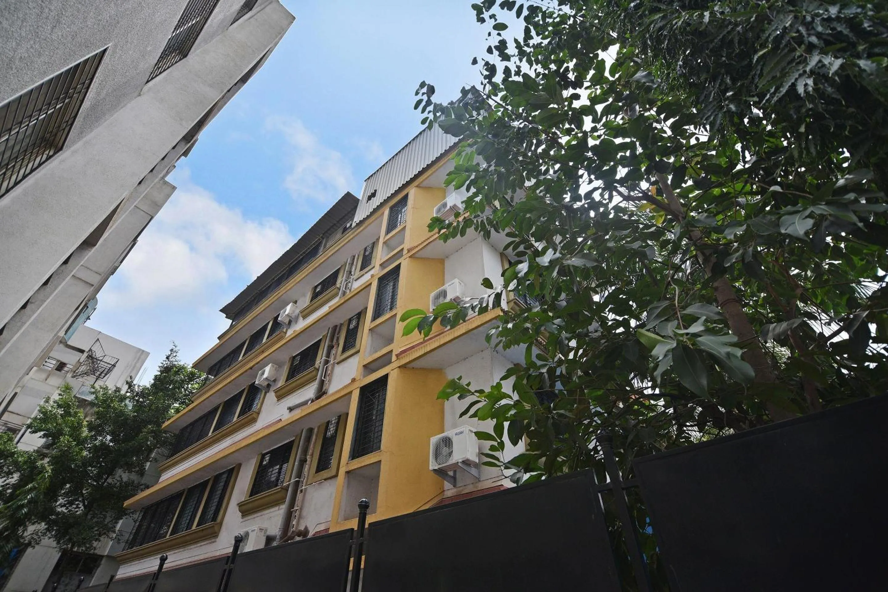 Facade/entrance in Hotel O Kohinoor Residency