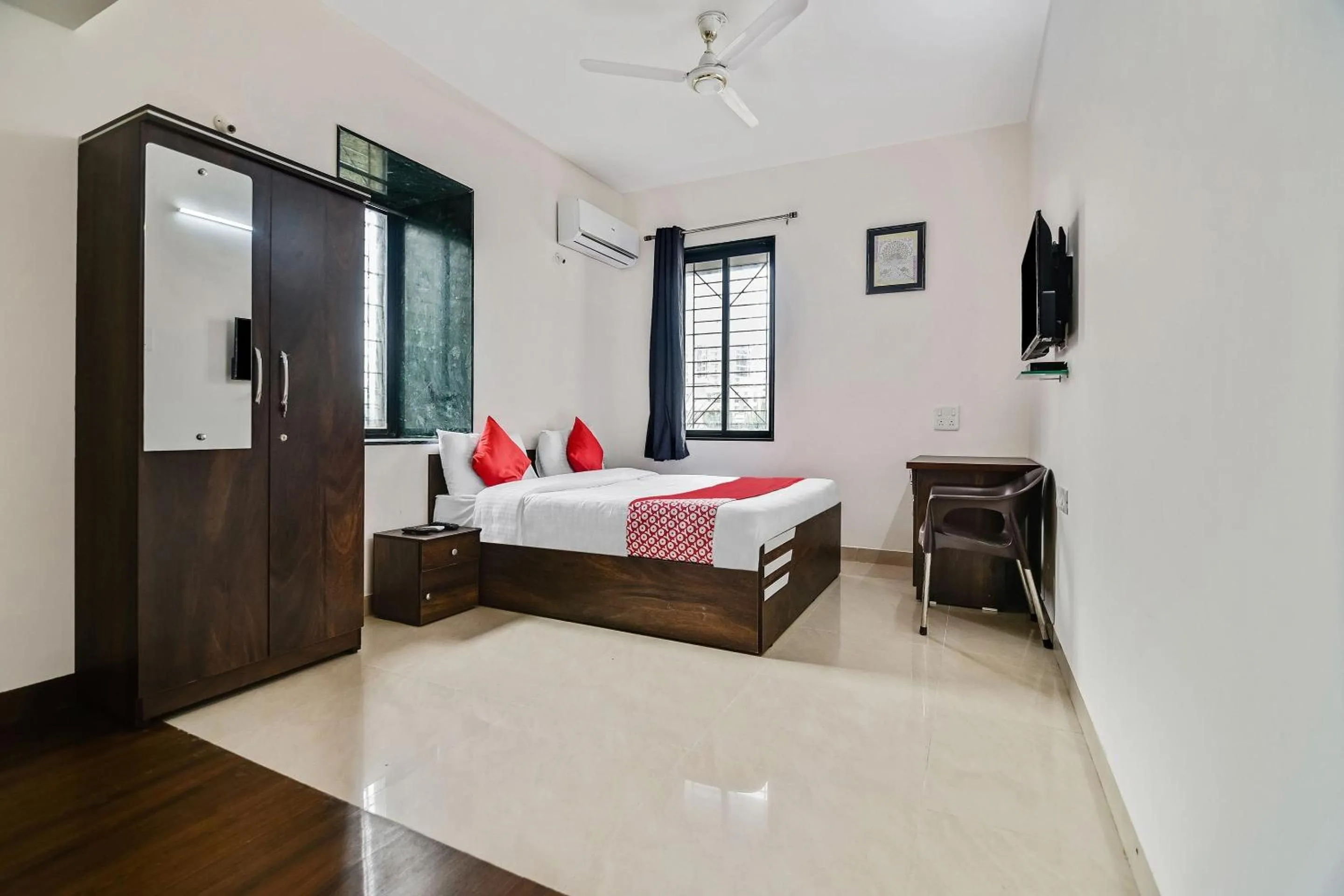 Bedroom, Bed in Hotel O Kohinoor Residency
