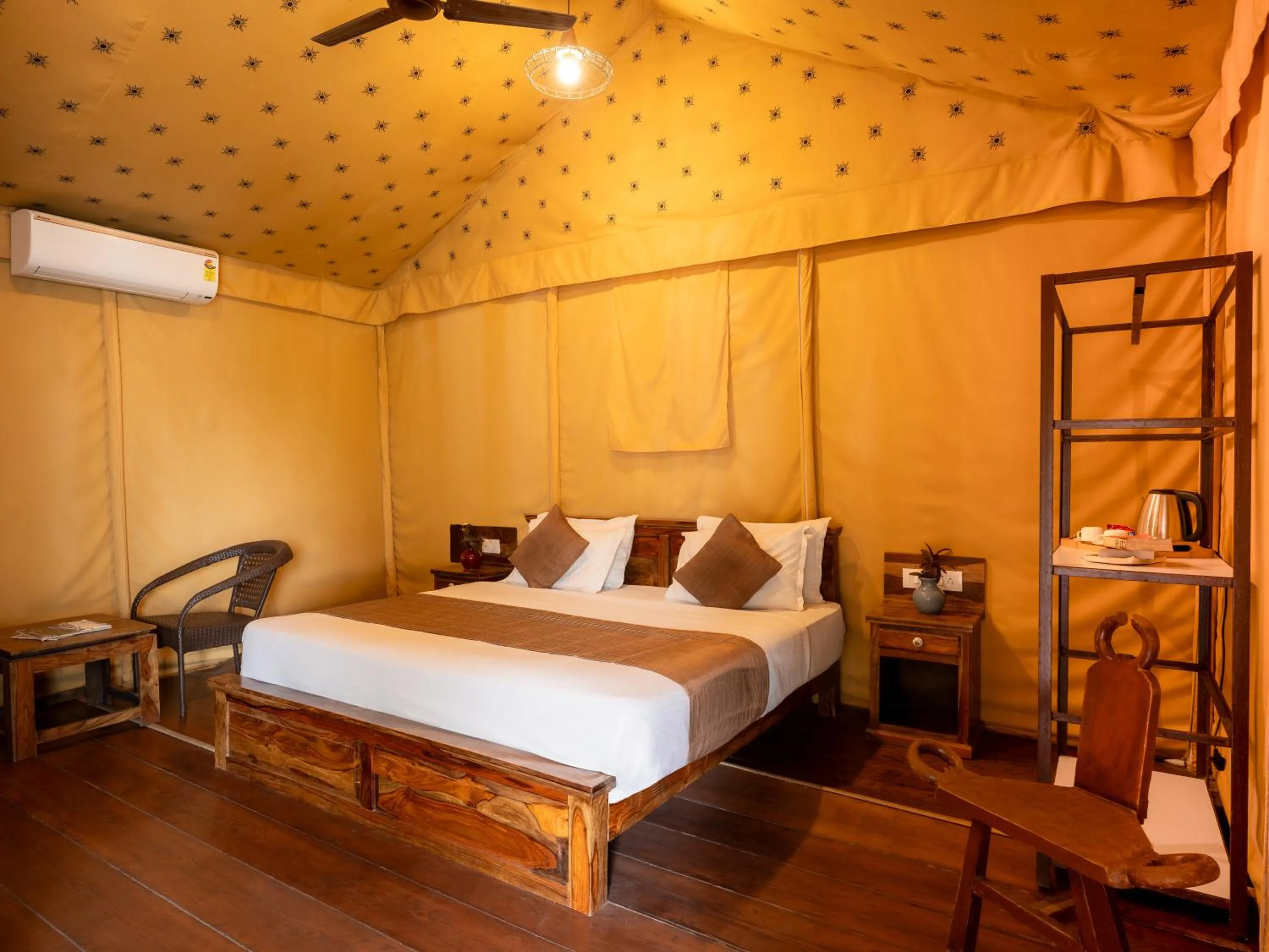 Tent in Hotel Marigold Mount Abu - With Swimming Pool
