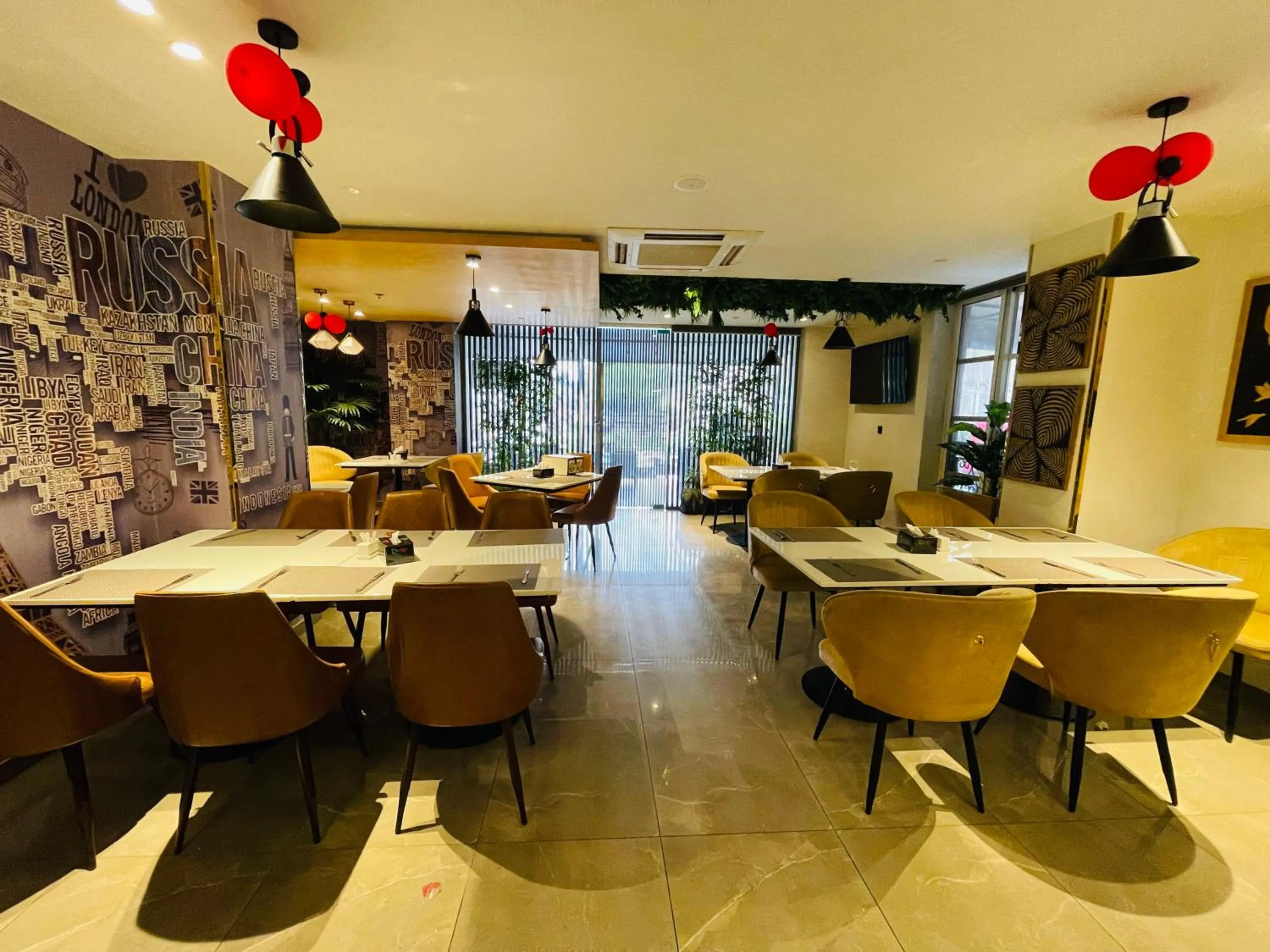 Restaurant/places to eat in Taj Signature Hotel Islamabad