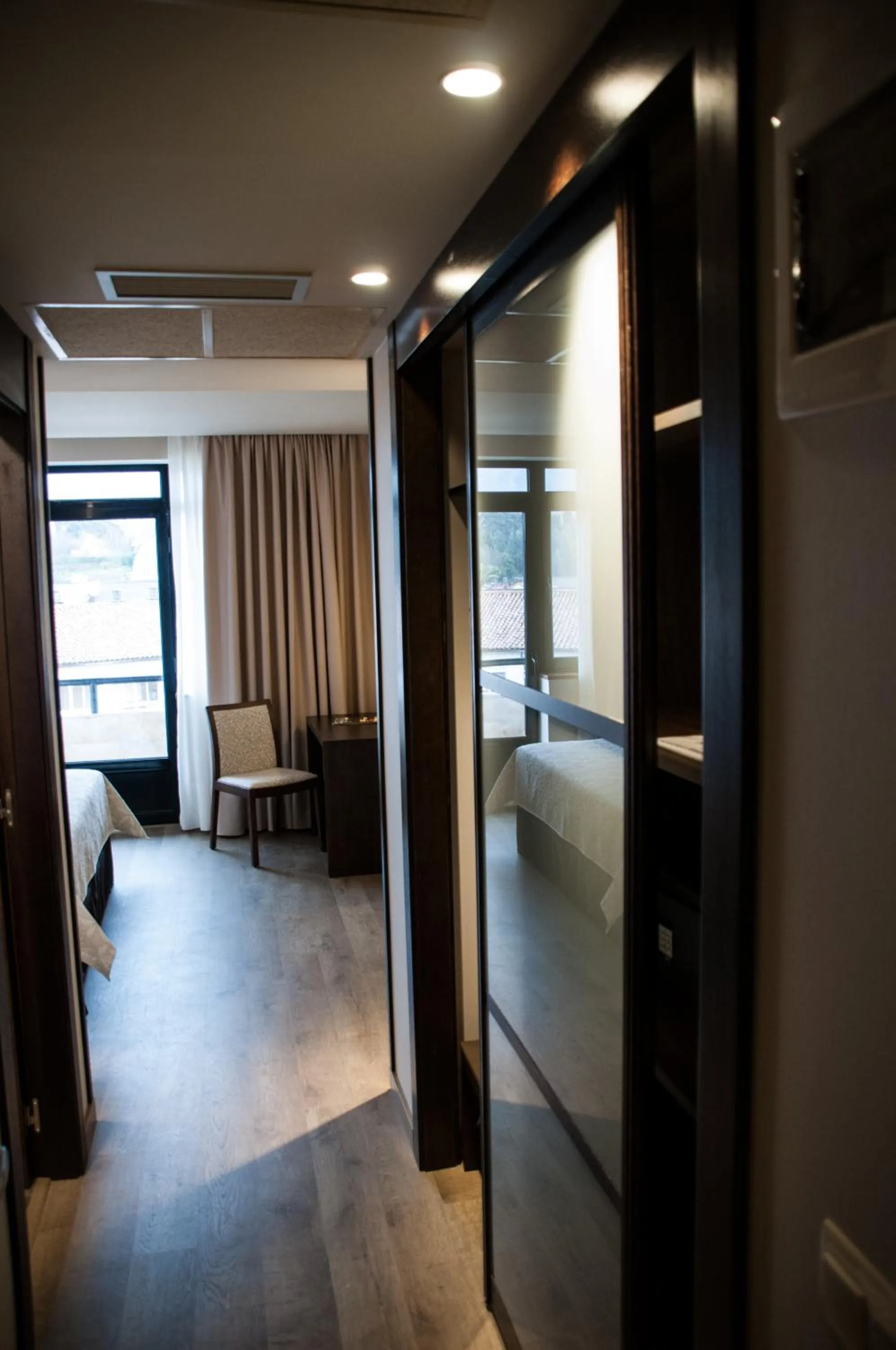 Photo of the whole room, Bed in Montemar