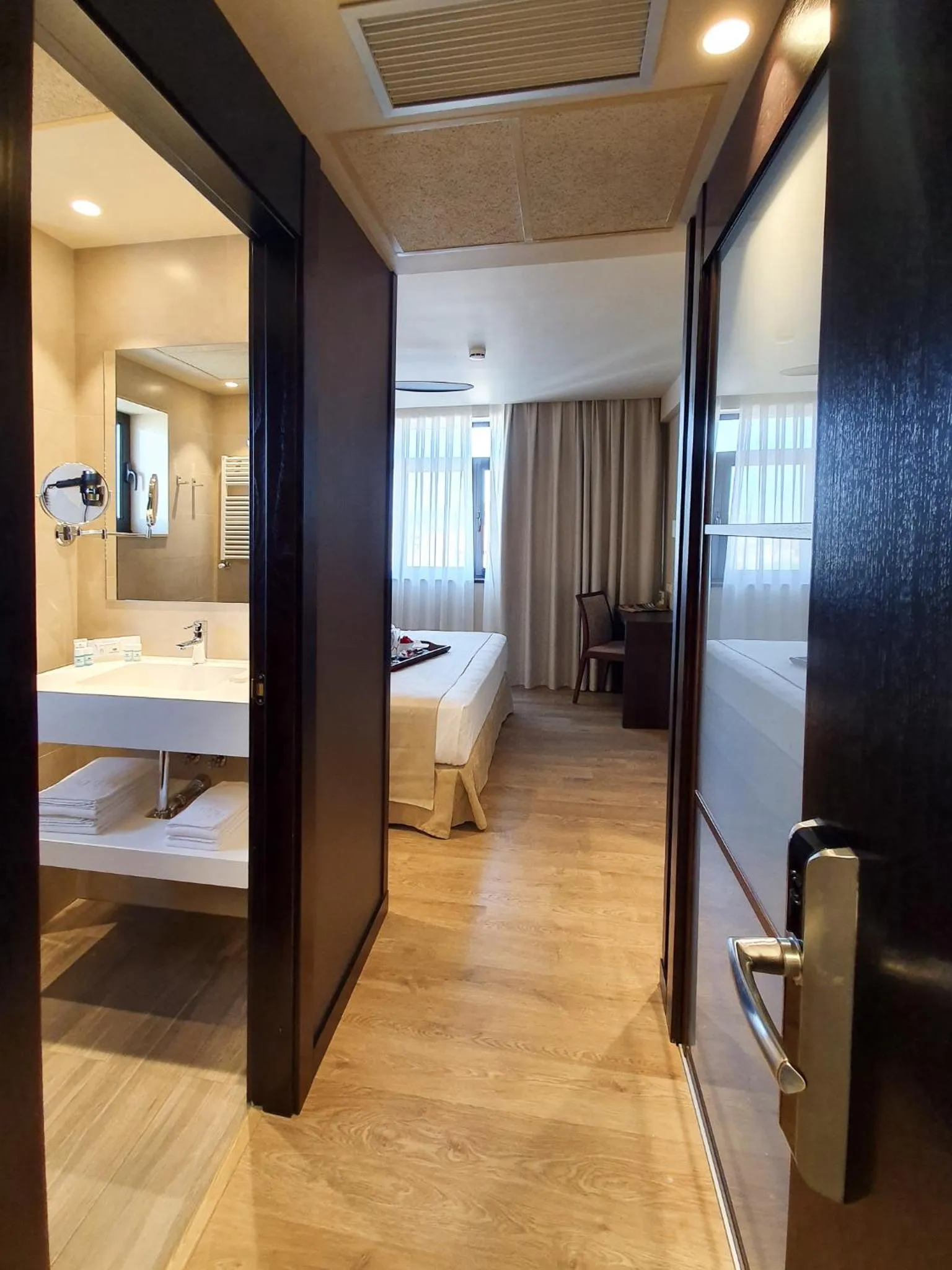 Bathroom, Bed in Montemar