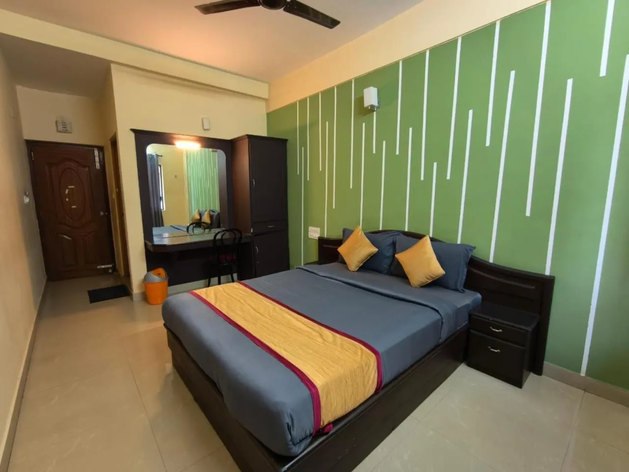 Bed in Hill View Residency