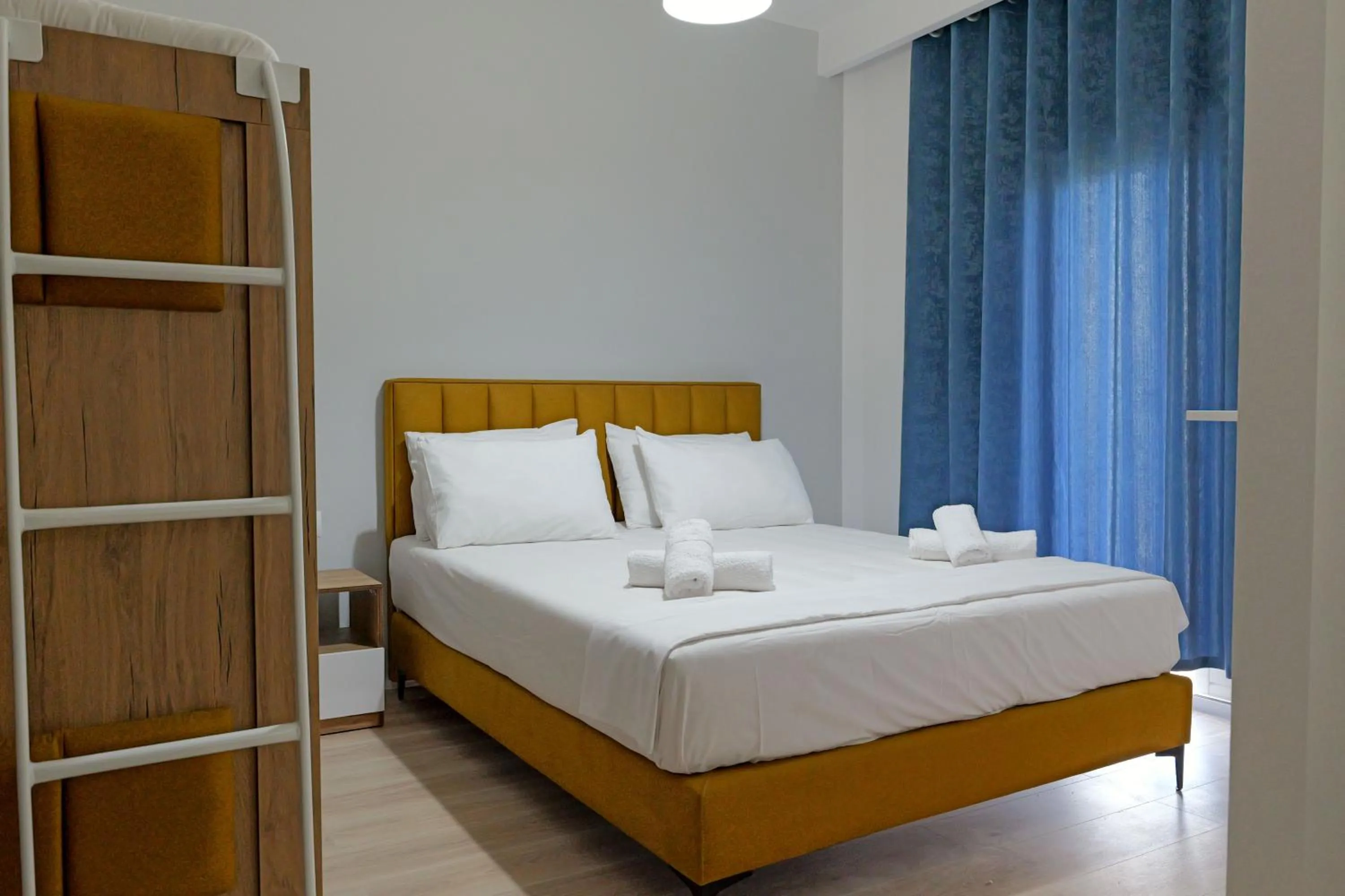 Sunny Hotel