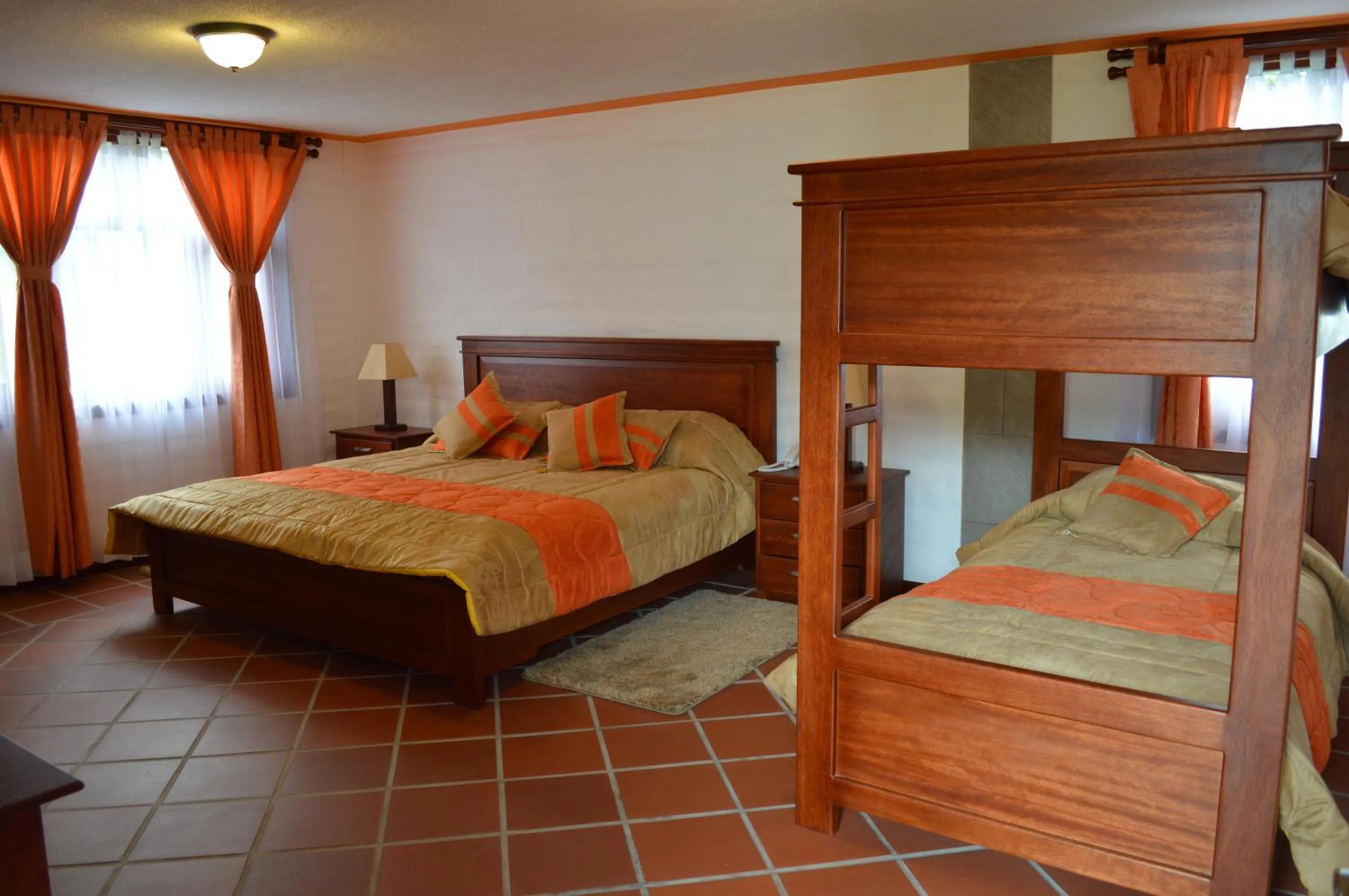 Family, Bed in Hostería San Clemente