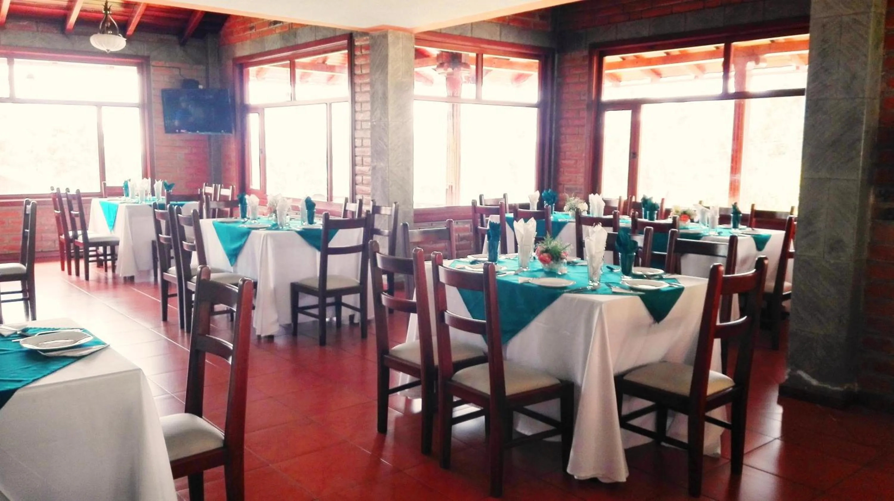 Restaurant/places to eat in Hostería San Clemente