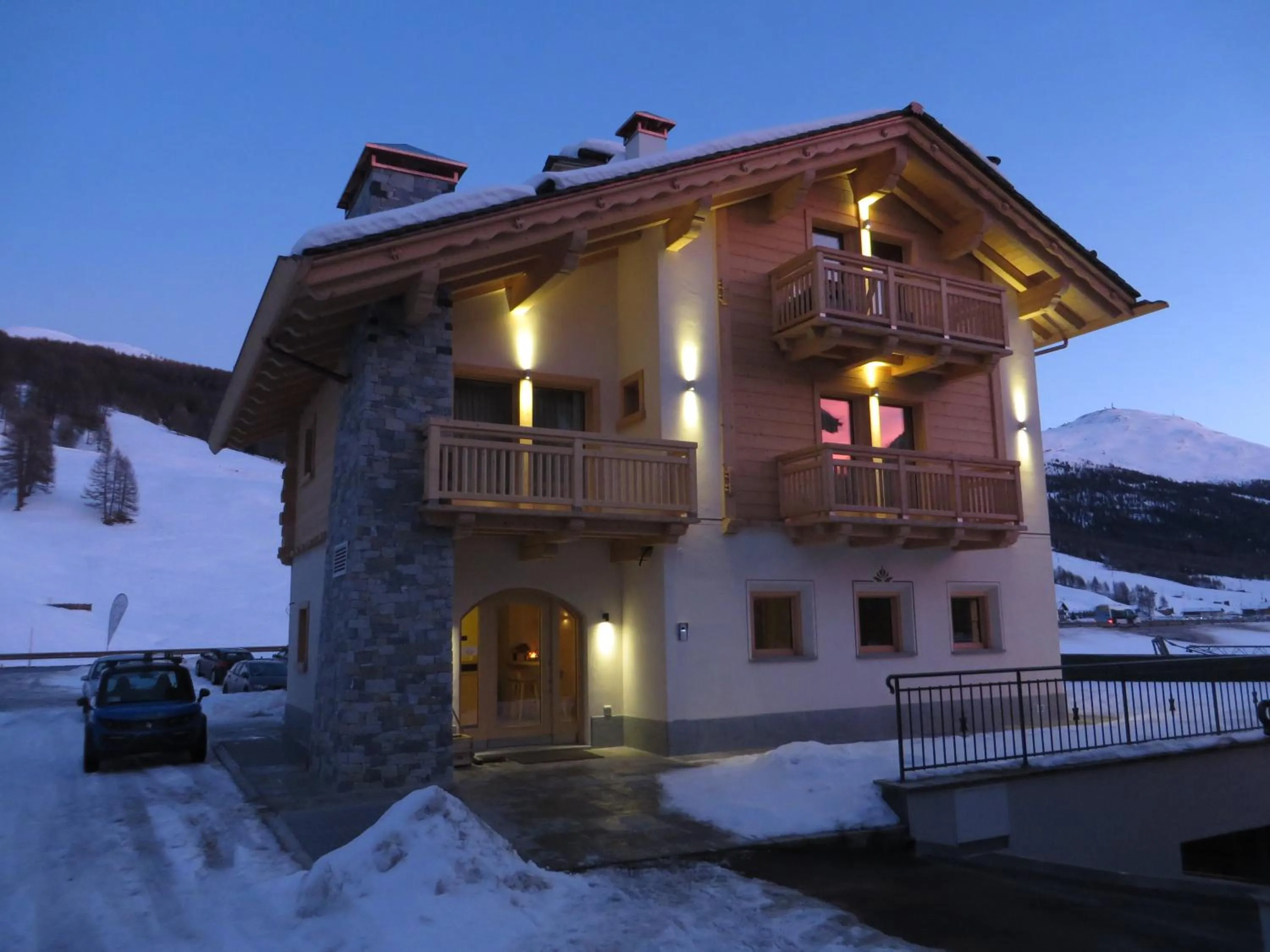 Property building in B&B Ecohotel Chalet des Alpes