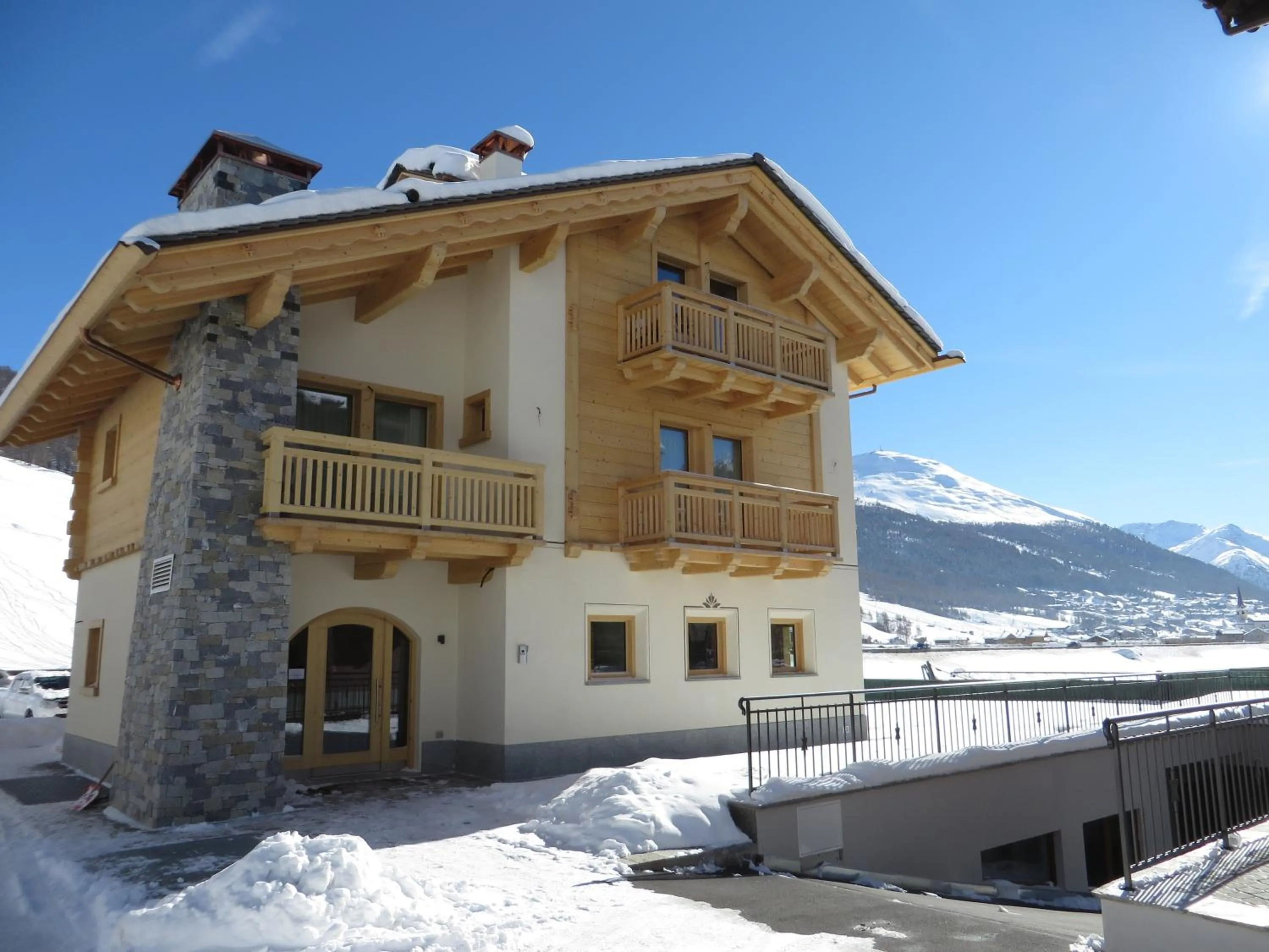Property building in B&B Ecohotel Chalet des Alpes