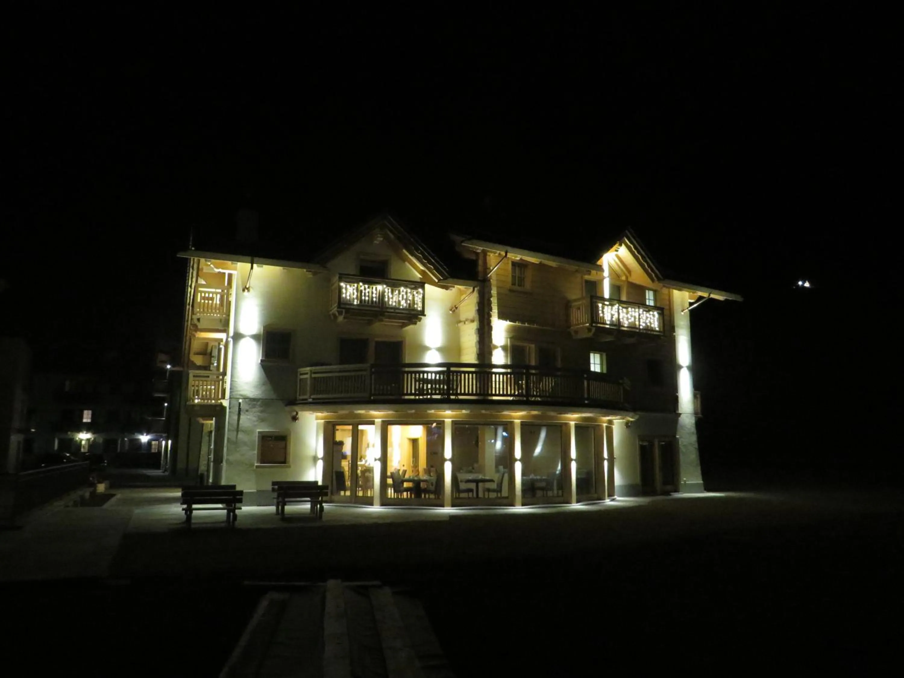 Property building in B&B Ecohotel Chalet des Alpes