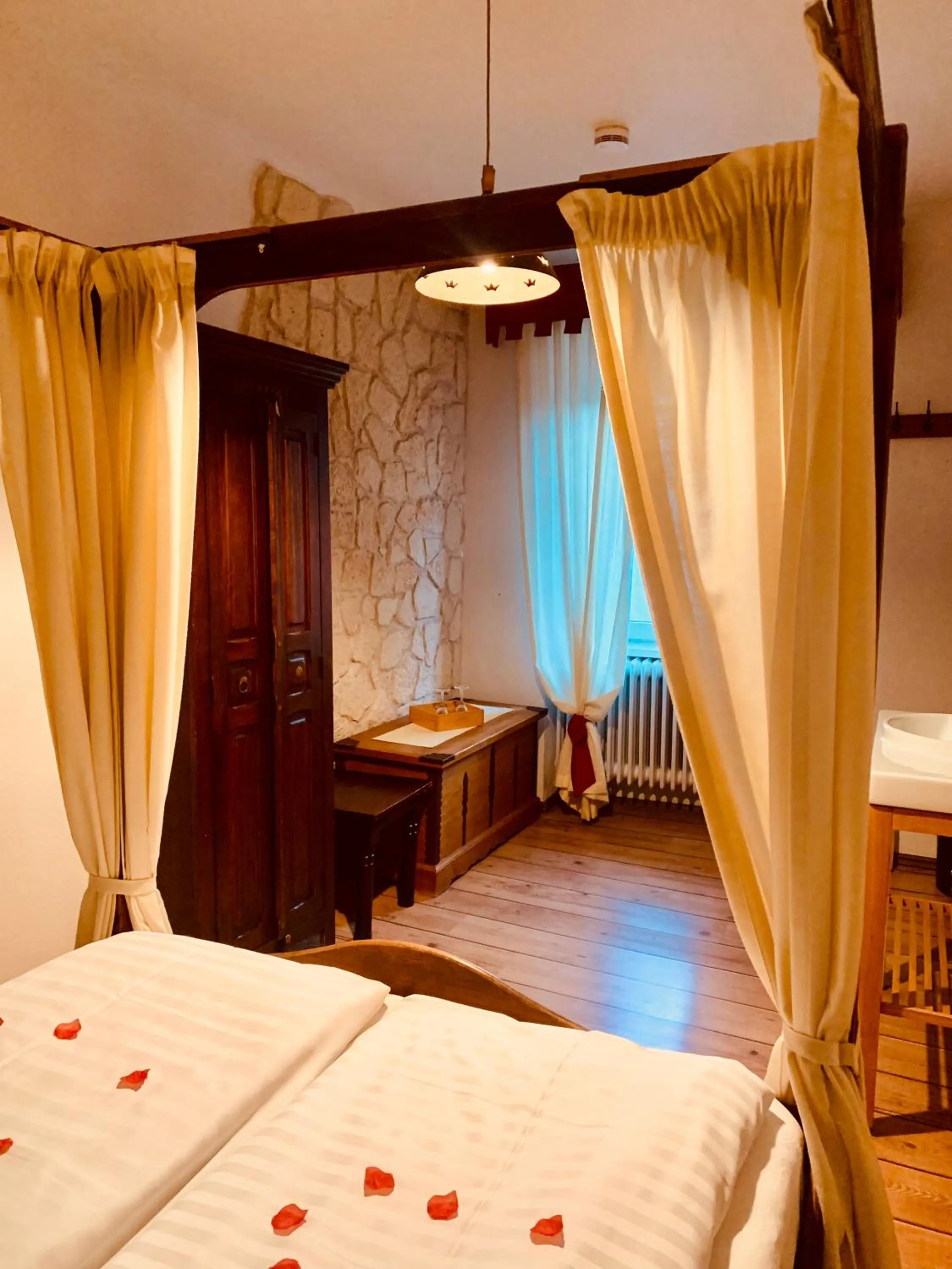 Bed in Gasthof Sonne