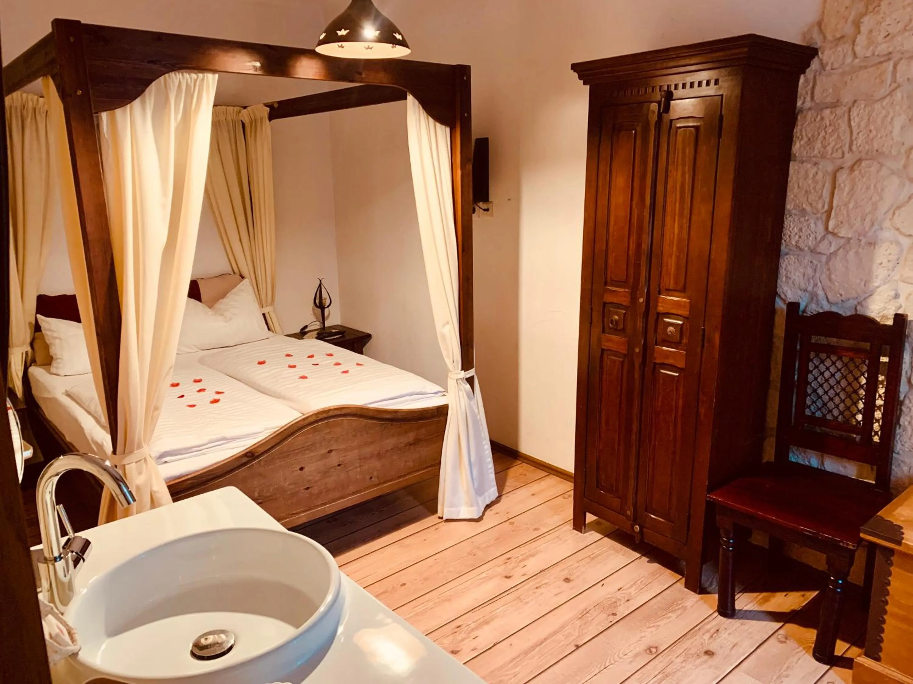 Bed in Gasthof Sonne