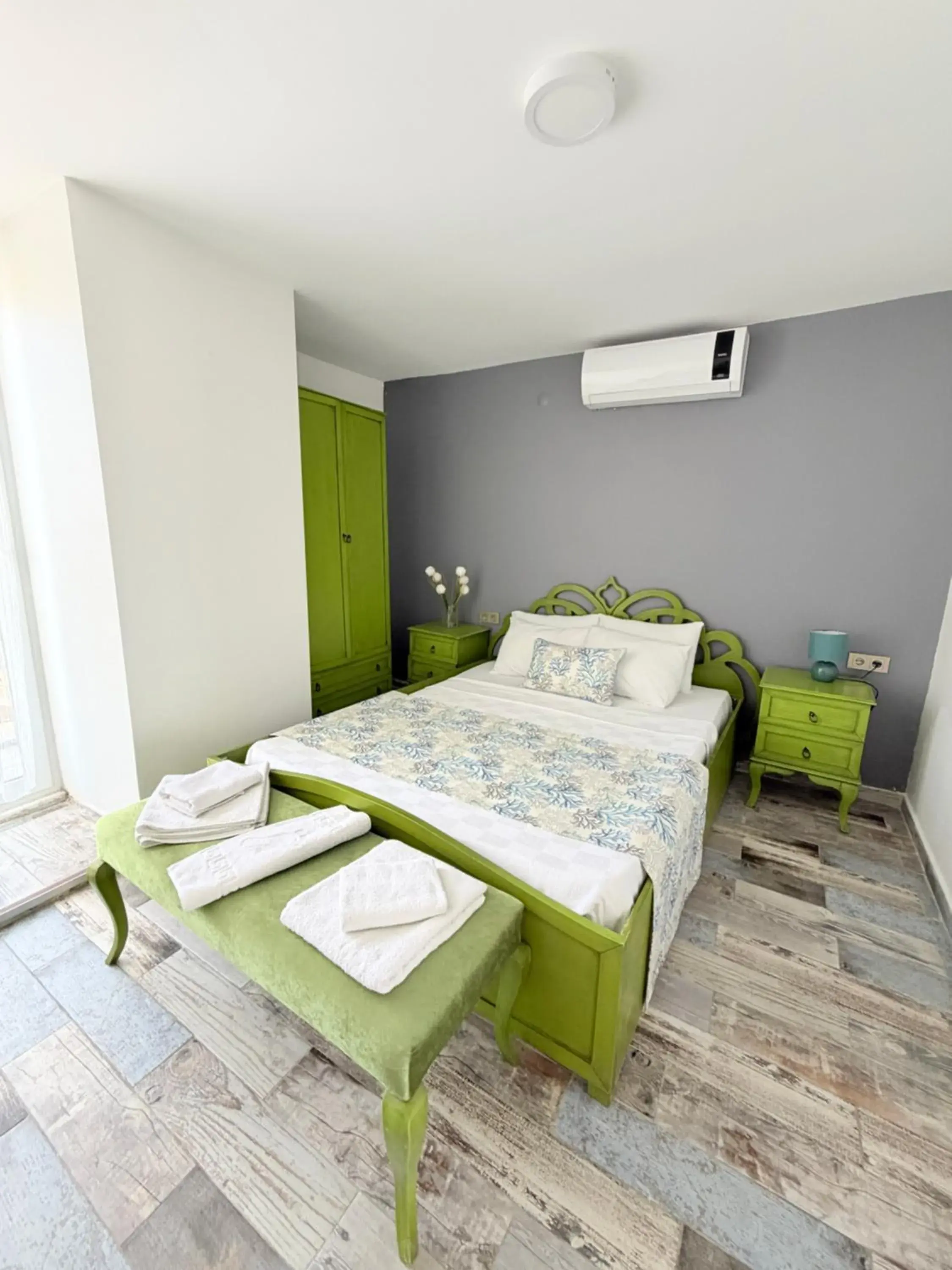 Double Room with Sea View in Cunda Morisi Otel Double Room with Sea View in Cunda Morisi Otel