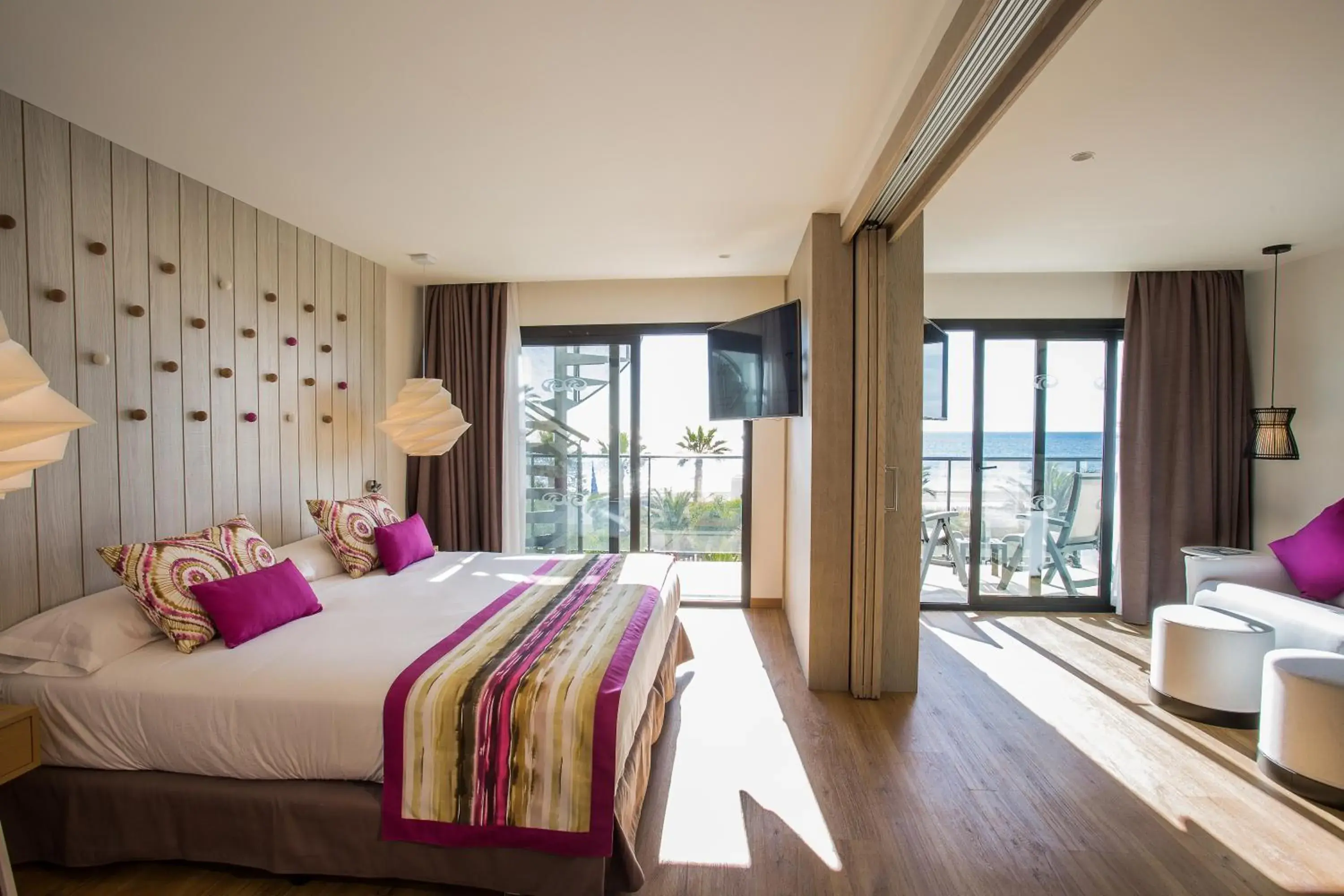 Bed in Grand Palladium White Island Resort & Spa - All Inclusive Bed in Grand Palladium White Island Resort & Spa - All Inclusive