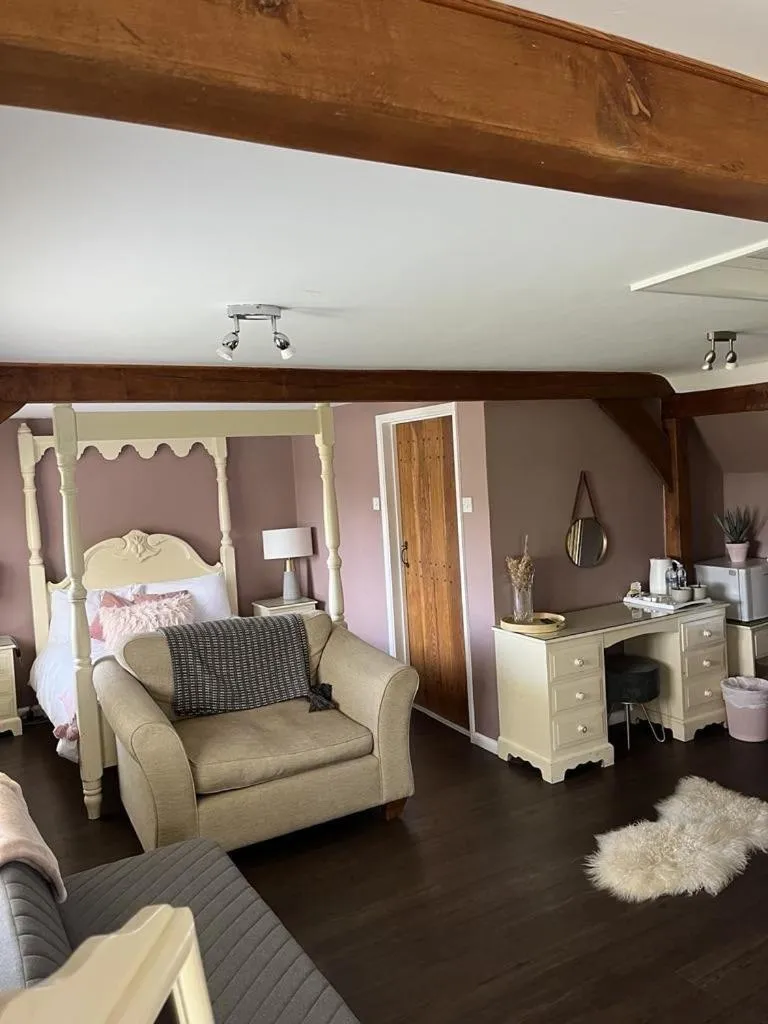 Bedroom, Bed in The White Horse