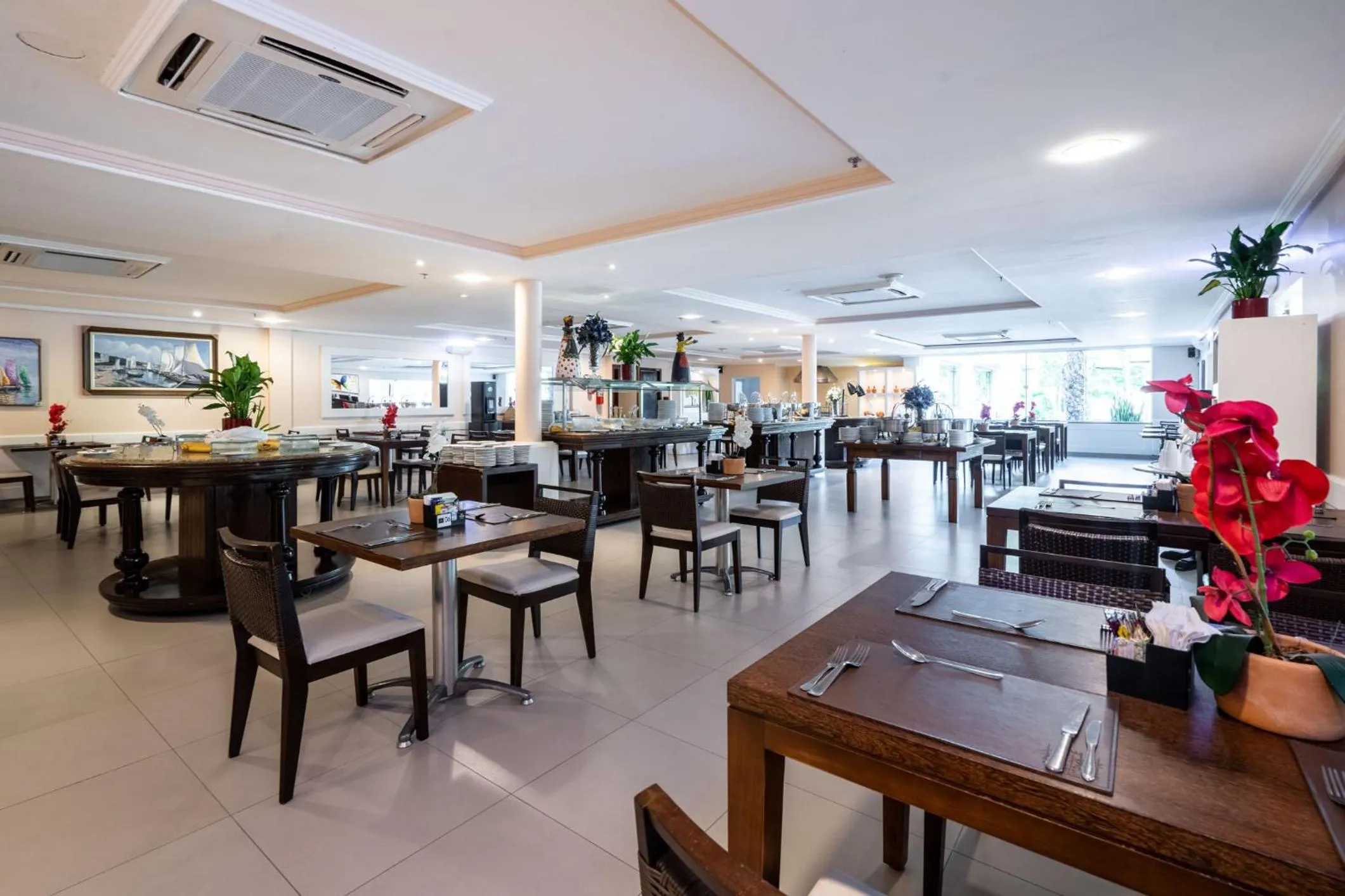 Restaurant/places to eat in Bahia Plaza Hotel