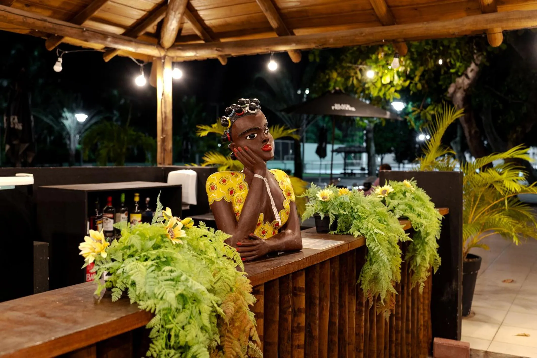 Restaurant/places to eat in Bahia Plaza Hotel