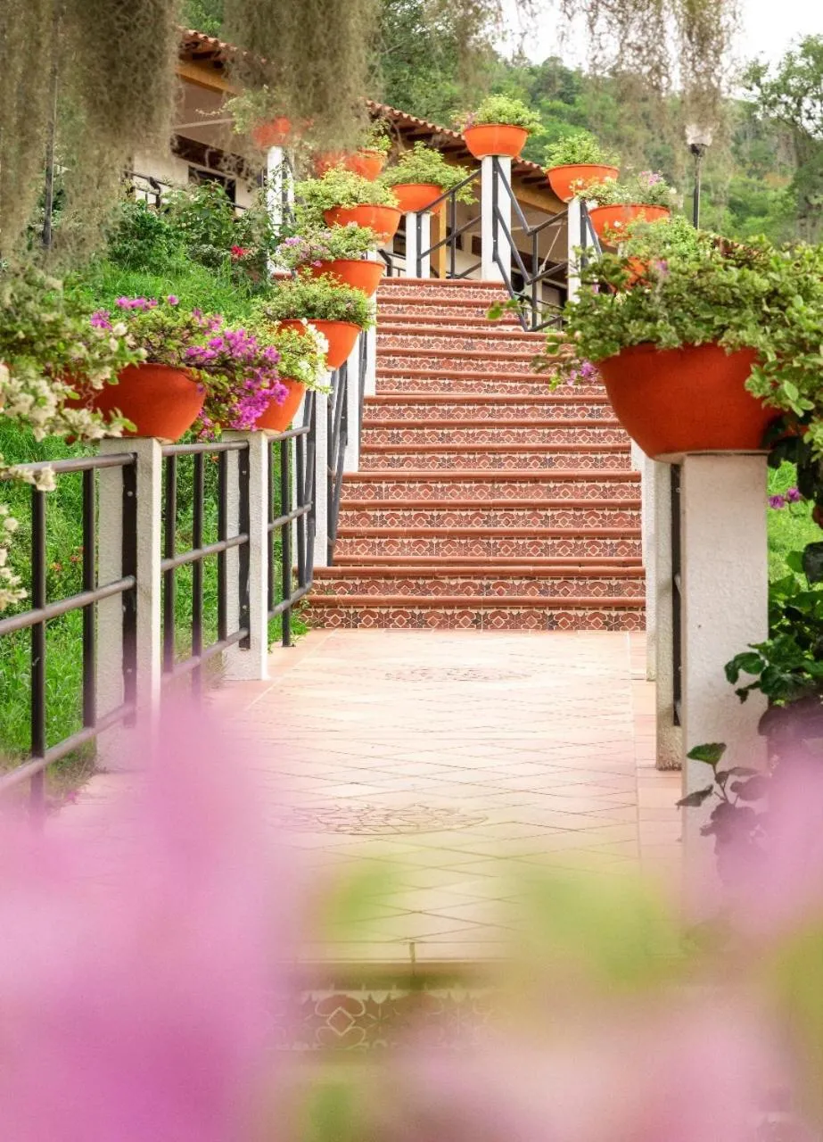 Hotel La Montaña San Gil