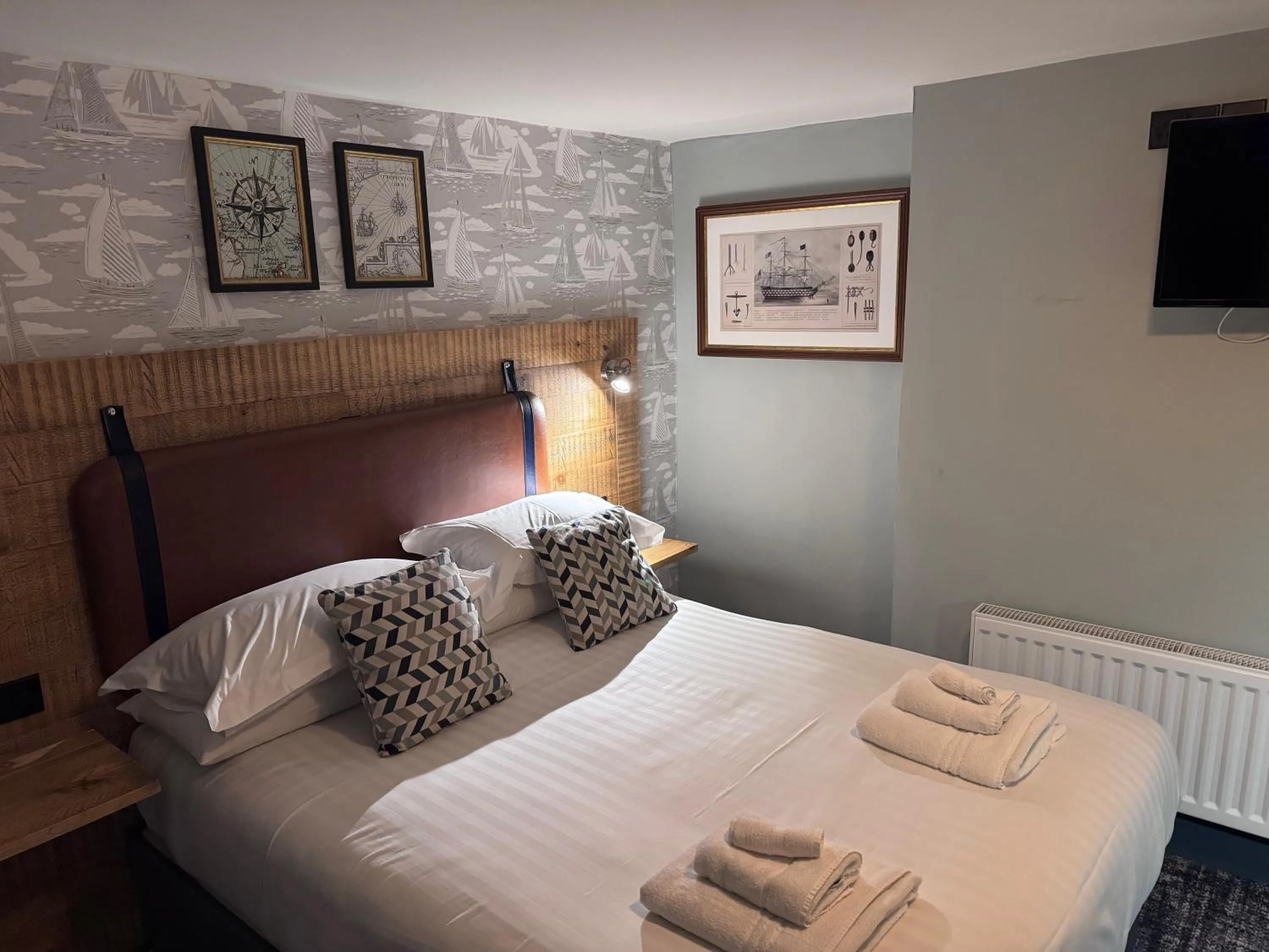 Superior King Room in OYO White Bear at Bedale