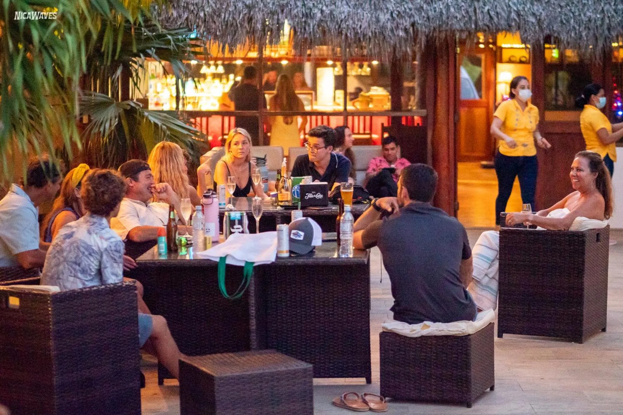 Restaurant/places to eat in Nicawaves