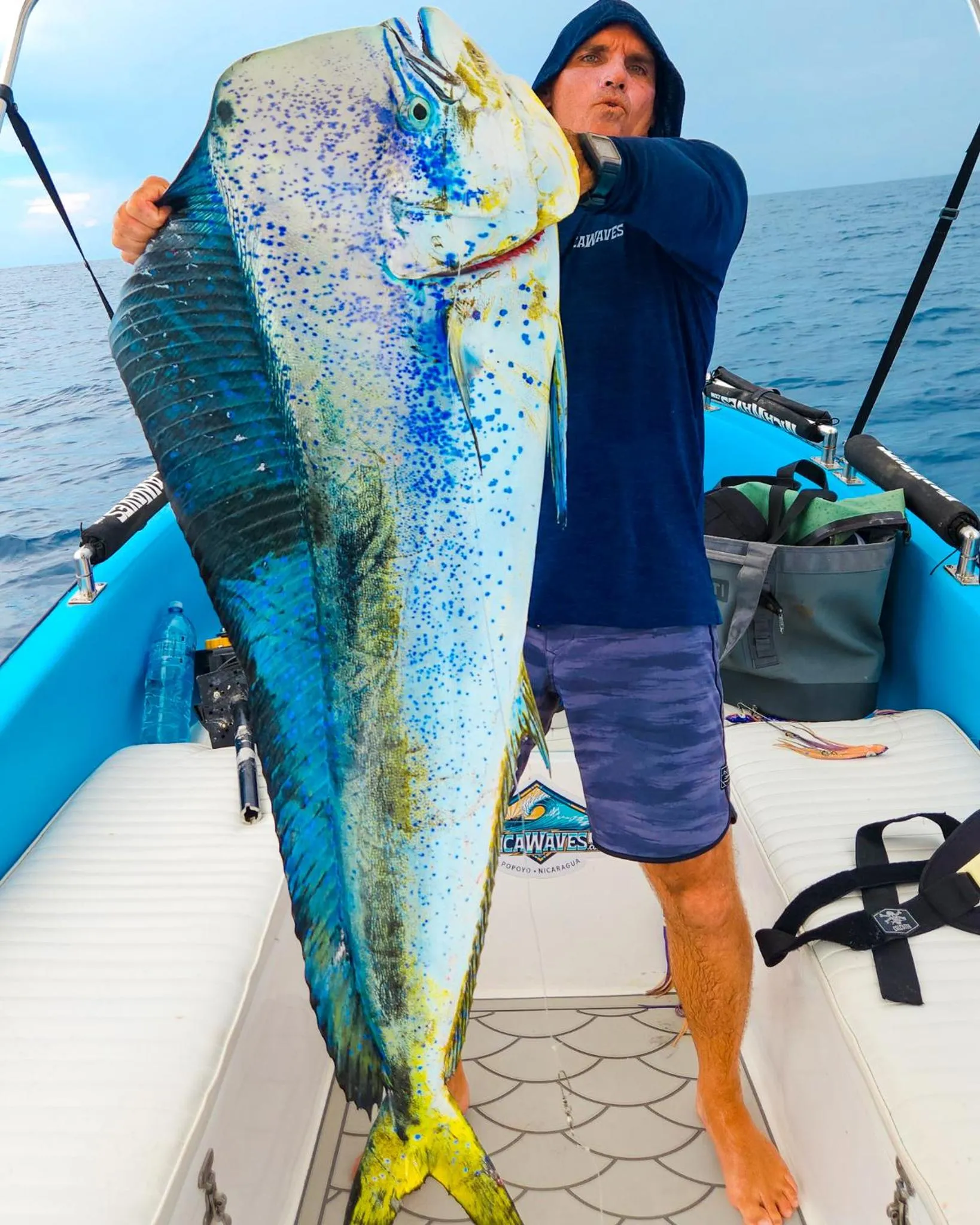 Fishing in Nicawaves