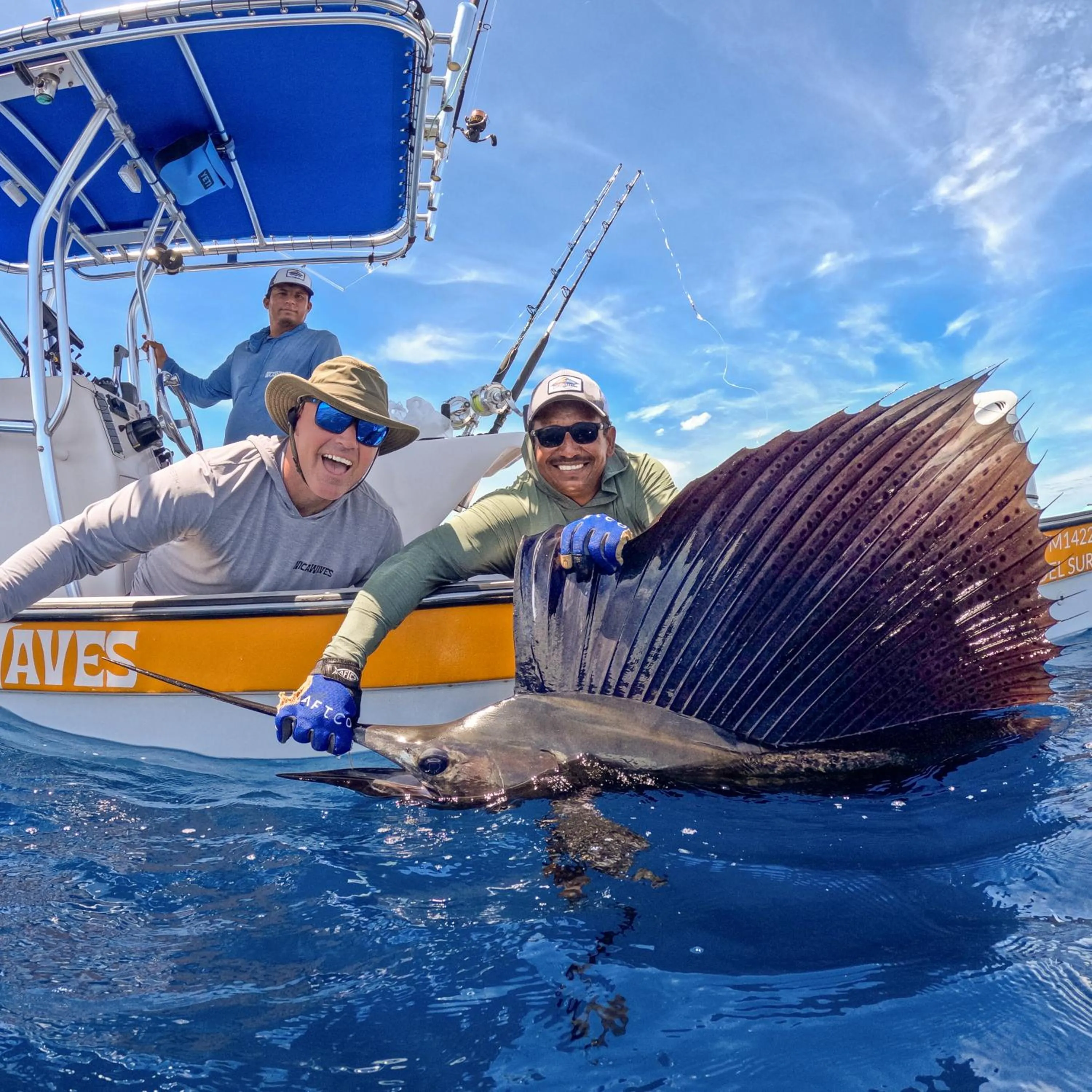 Fishing in Nicawaves