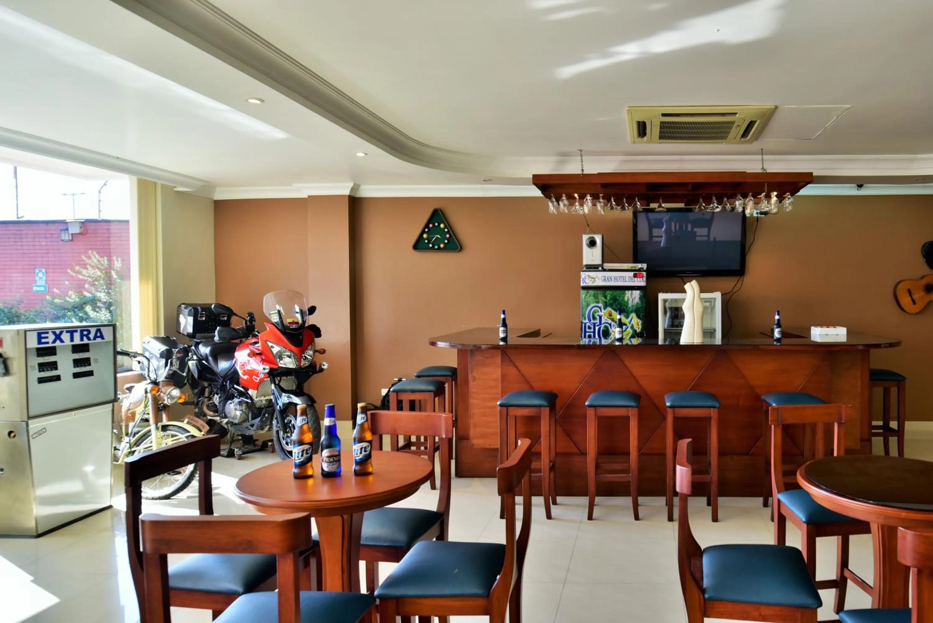 Lounge or bar in Gran Hotel De Lago - El Coca