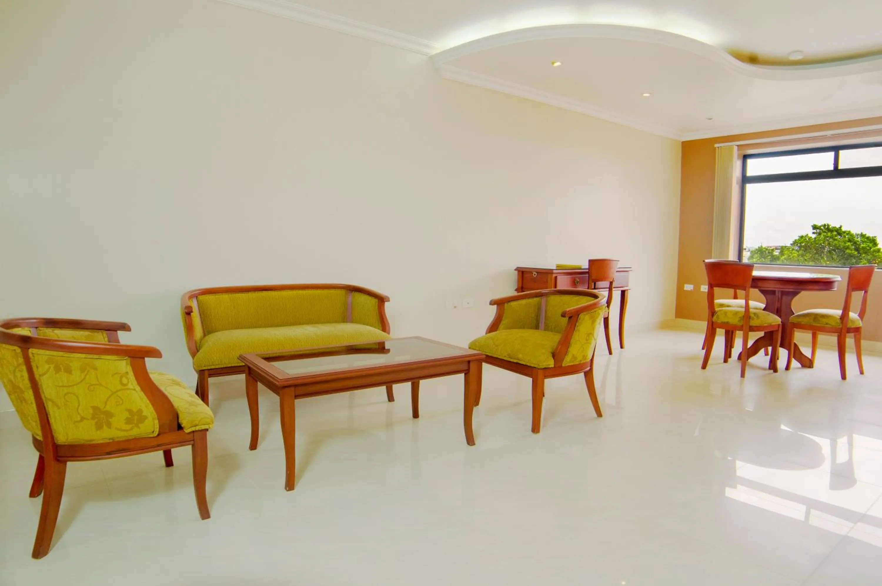 Living room in Gran Hotel De Lago - El Coca