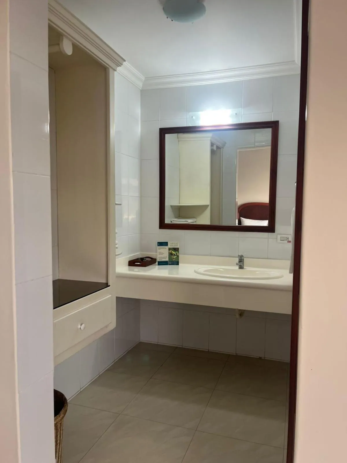 Bathroom in Gran Hotel De Lago - El Coca