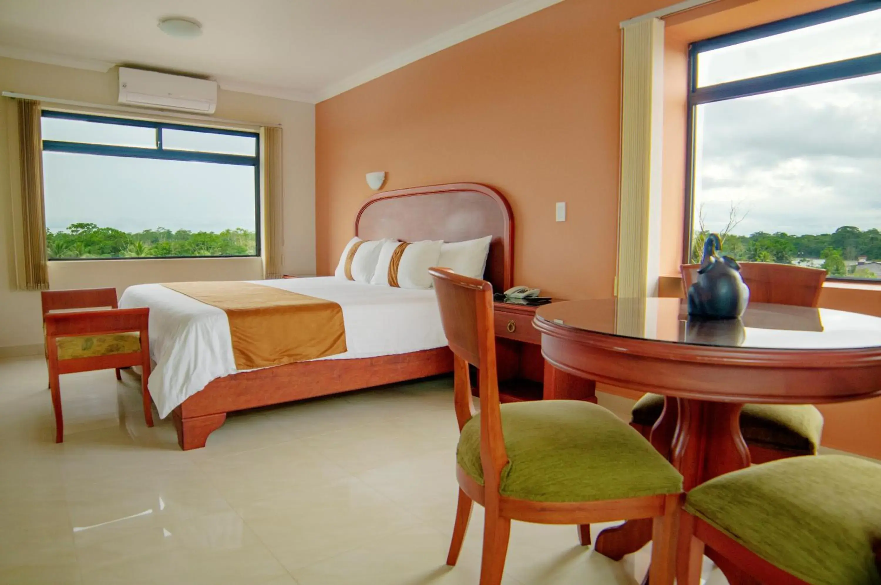 Suite Premiun - single occupancy in Gran Hotel De Lago - El Coca Suite Premiun - single occupancy in Gran Hotel De Lago - El Coca