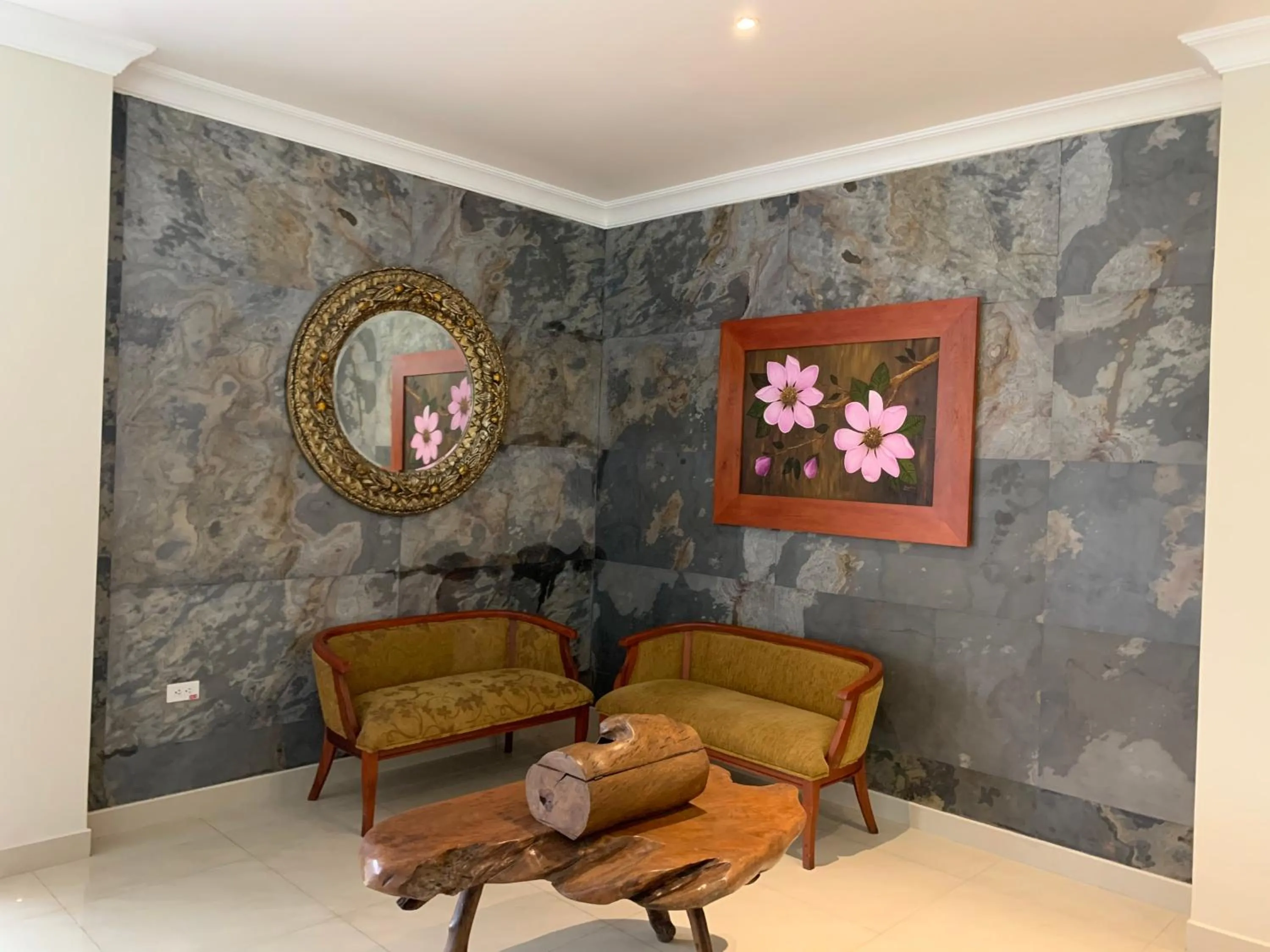 Restaurant/places to eat in Gran Hotel De Lago - El Coca