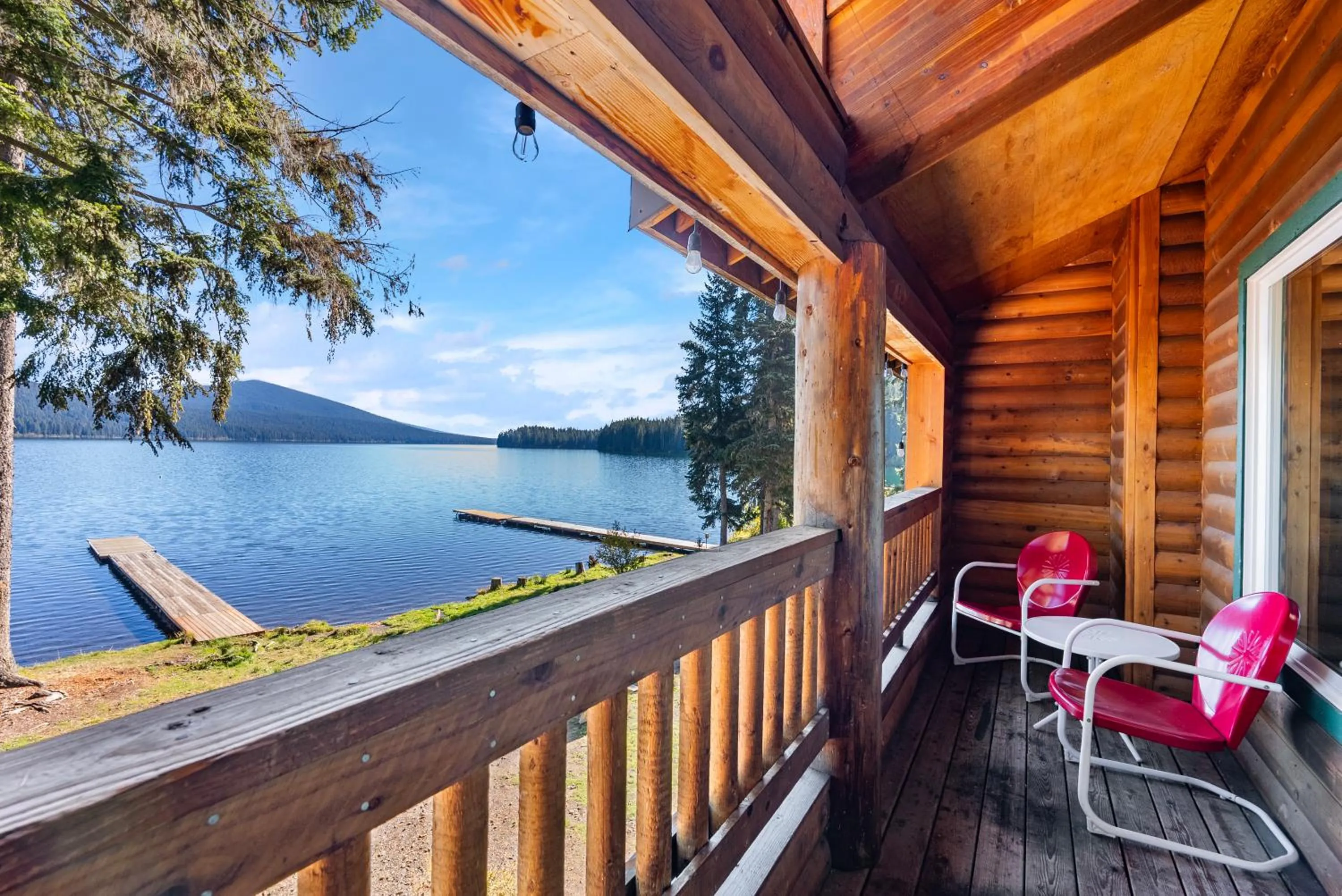 Lake view in Shelter Cove Resort & Marina