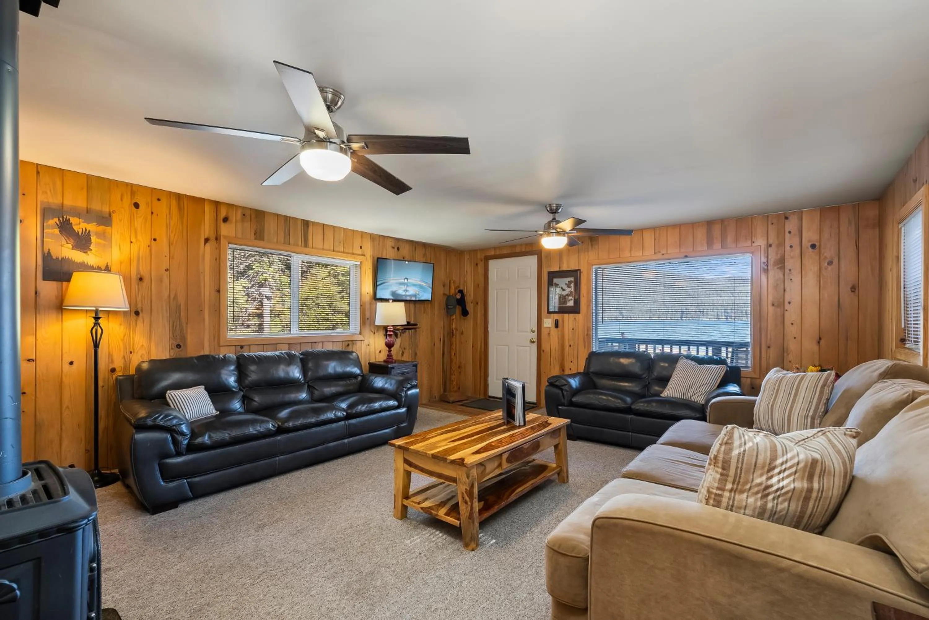 Seating area in Shelter Cove Resort & Marina