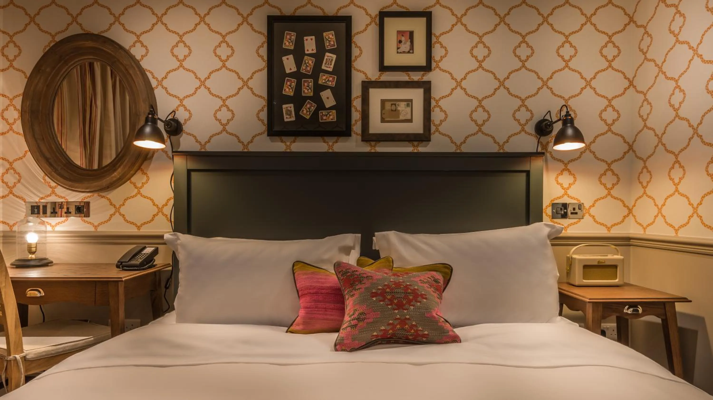 Bedroom, Bed in King Street Townhouse