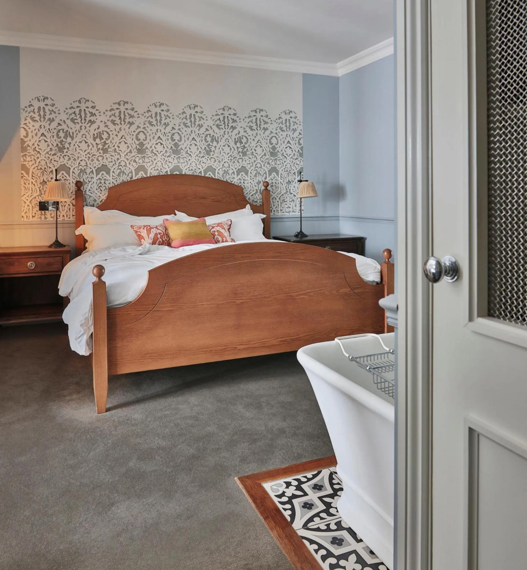 Photo of the whole room, Bed in King Street Townhouse