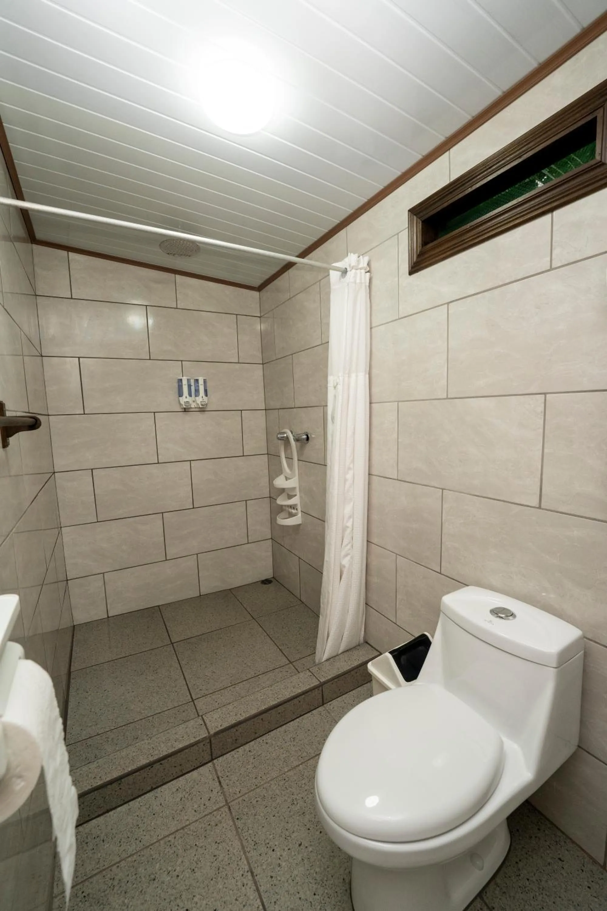Bathroom in Hotel Tortuguero Beachfront