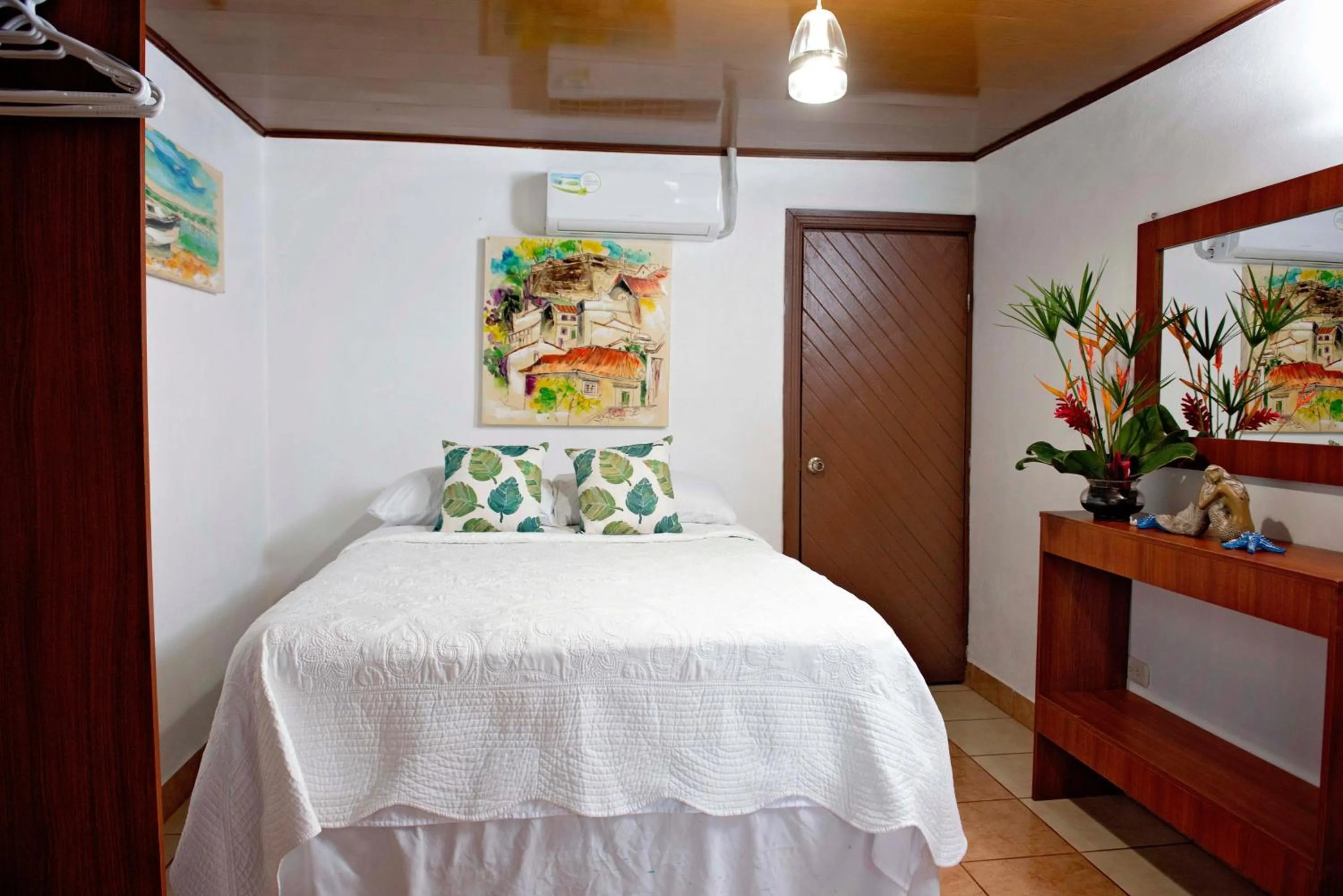 Bed in Hotel Tortuguero Beachfront