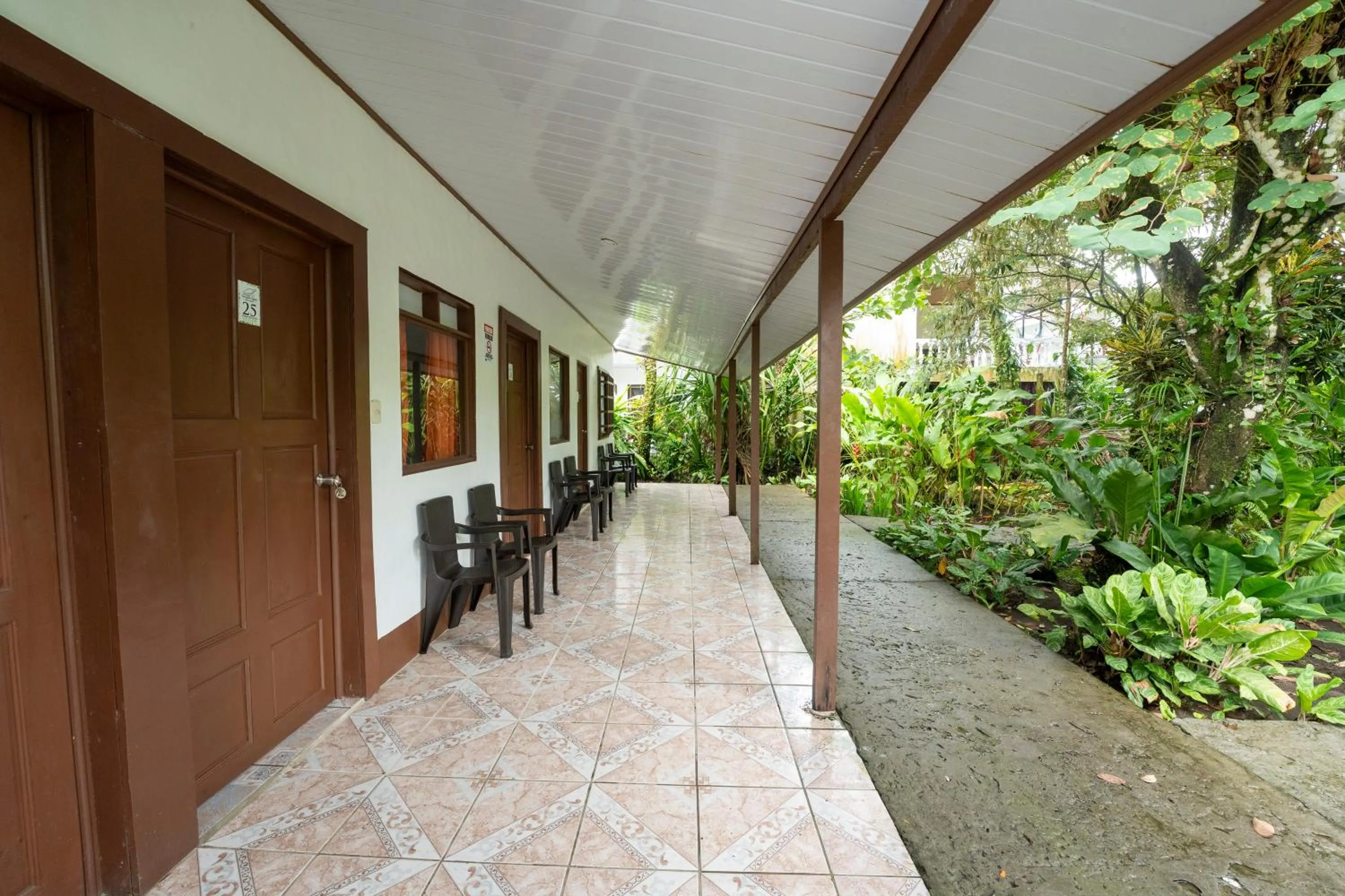 Garden in Hotel Tortuguero Beachfront