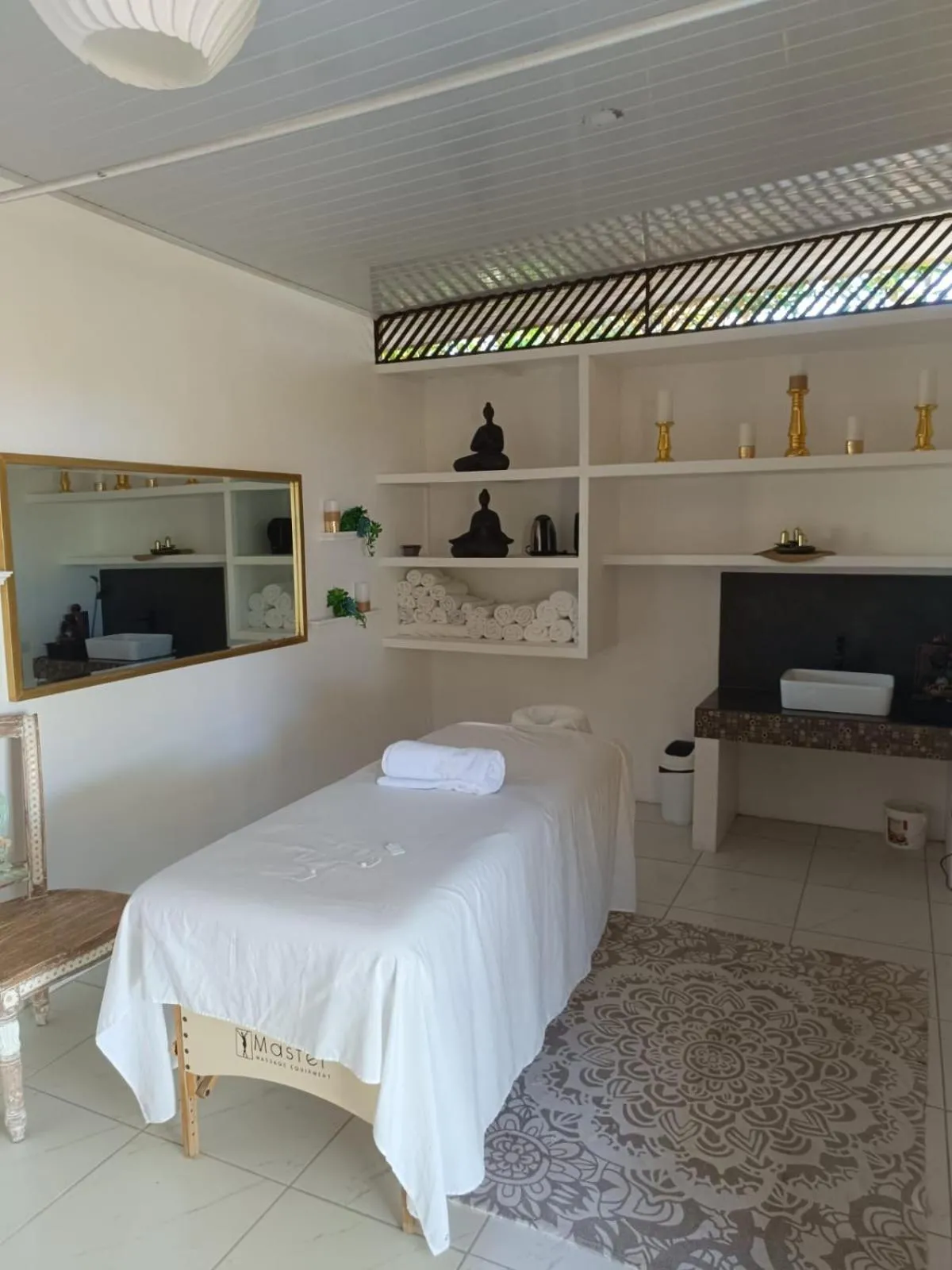 Massage, Bed in Hotel Tortuguero Beachfront