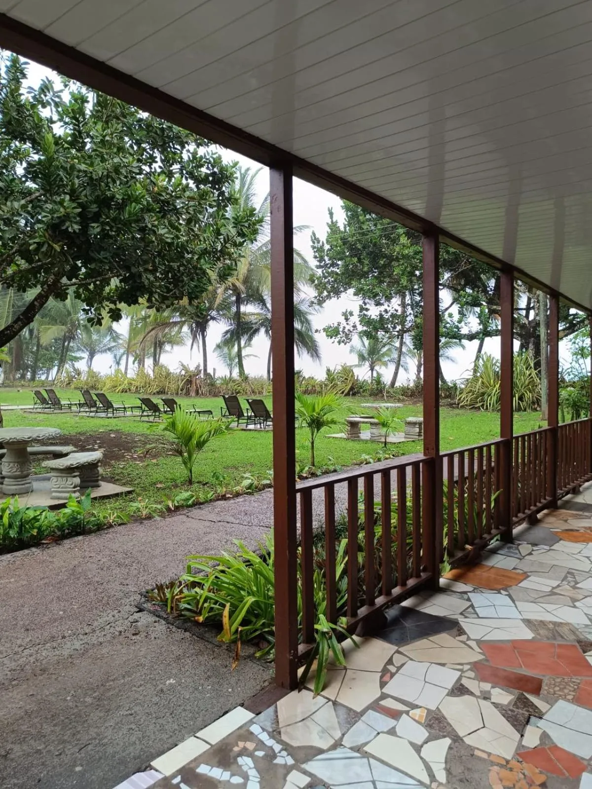Day in Hotel Tortuguero Beachfront