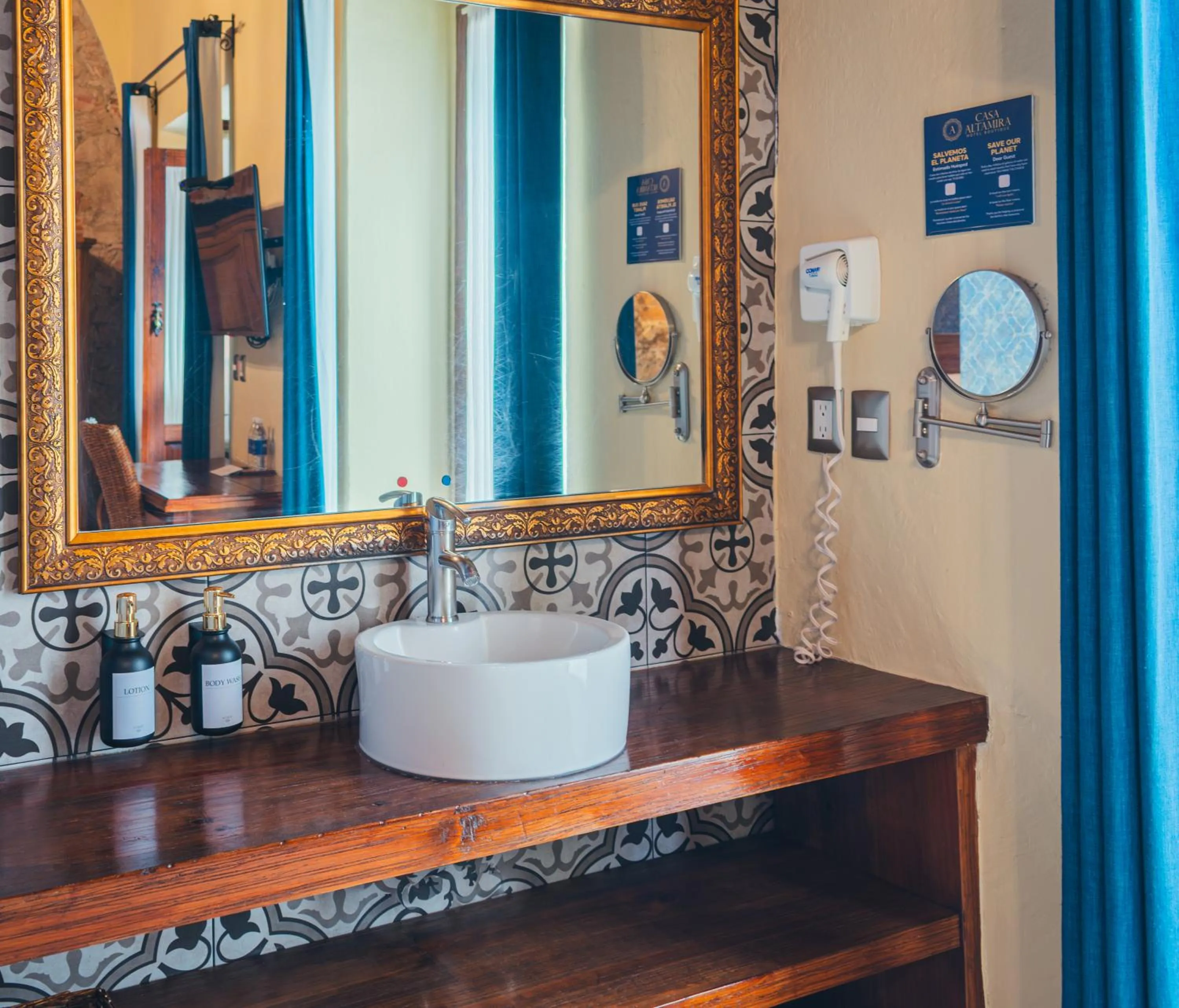 Bathroom in Hotel Boutique Casa Altamira