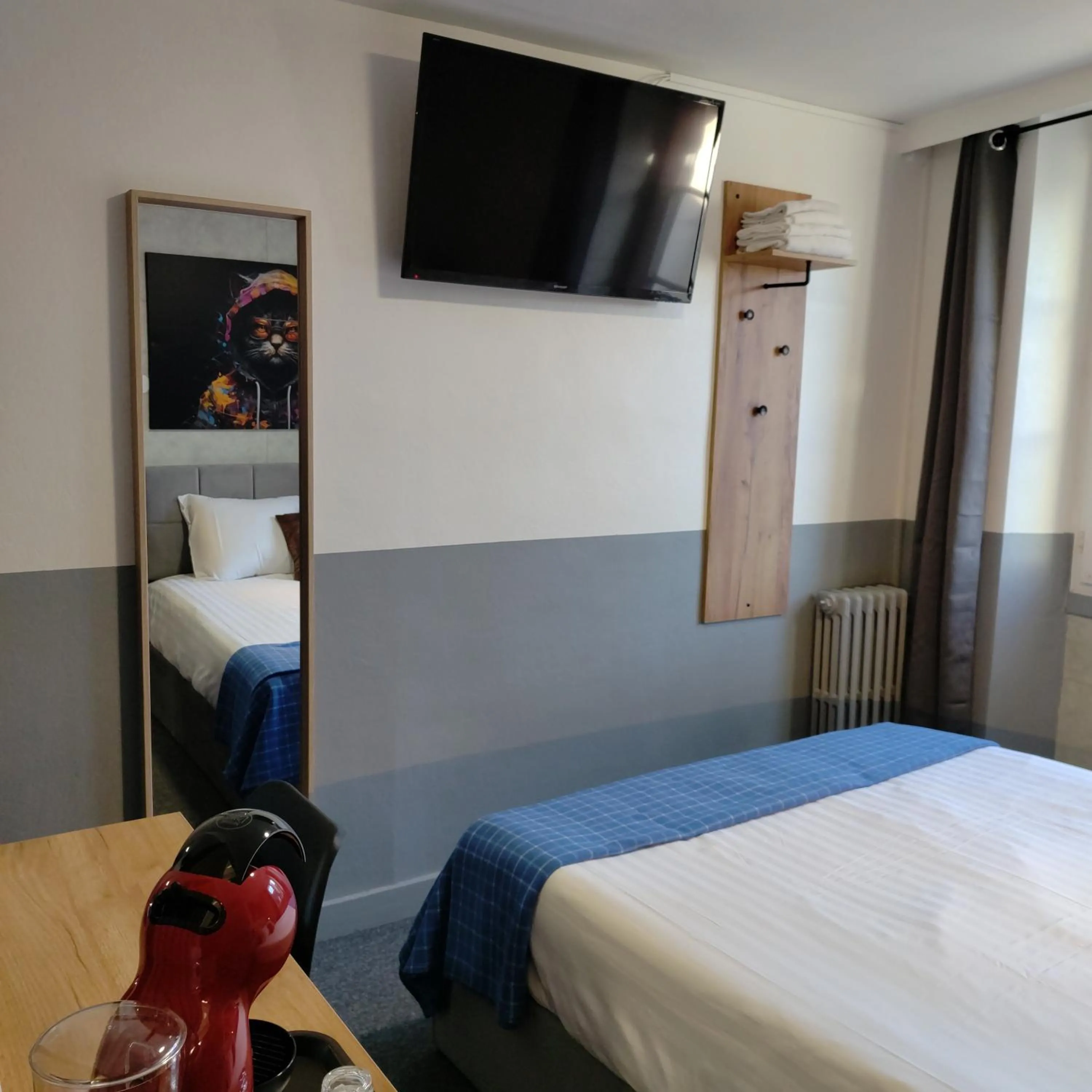 Economy Double Room in Hôtel Saint Daniel