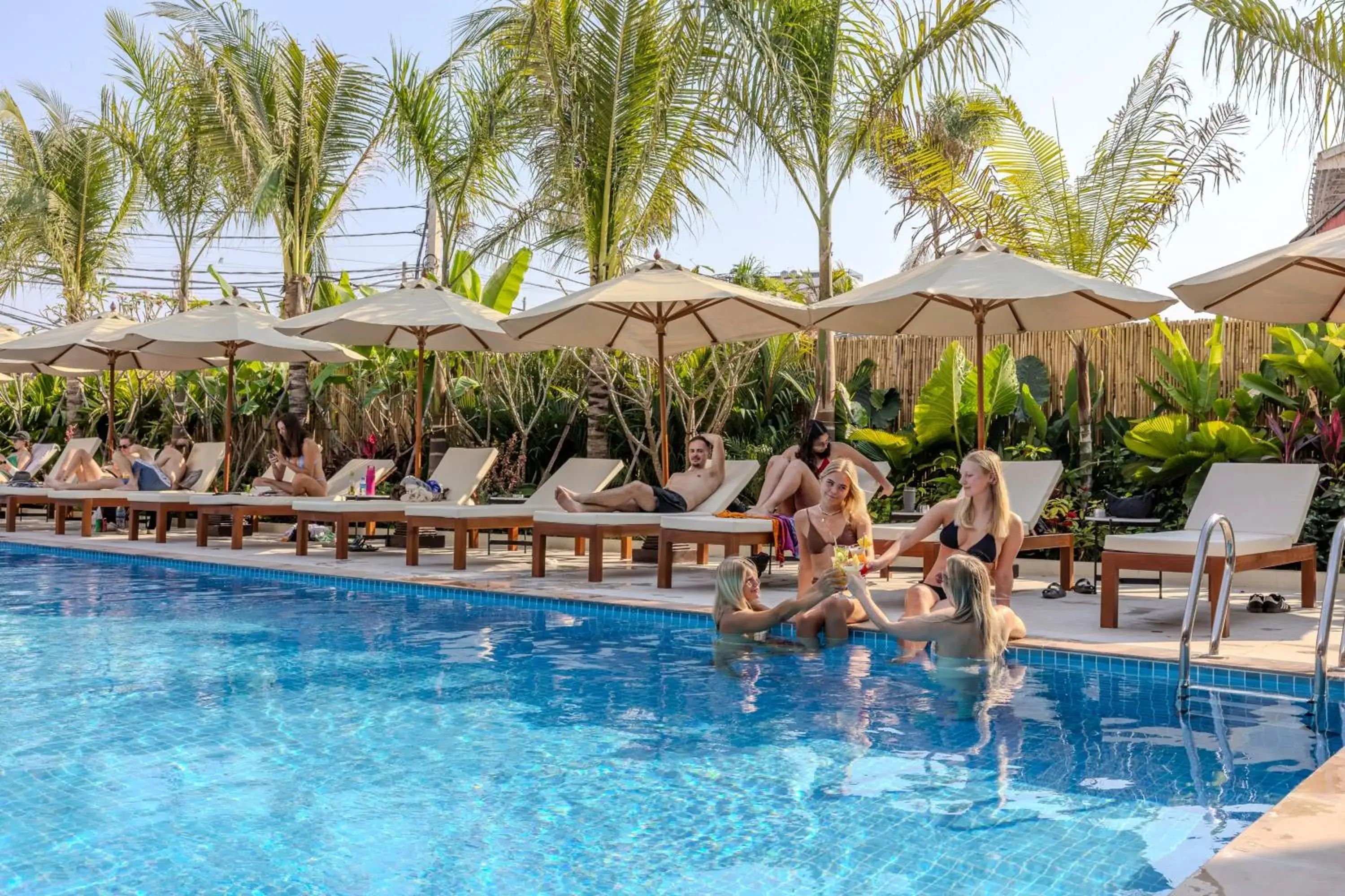 Swimming pool in Onederz Siem Reap Swimming pool in Onederz Siem Reap