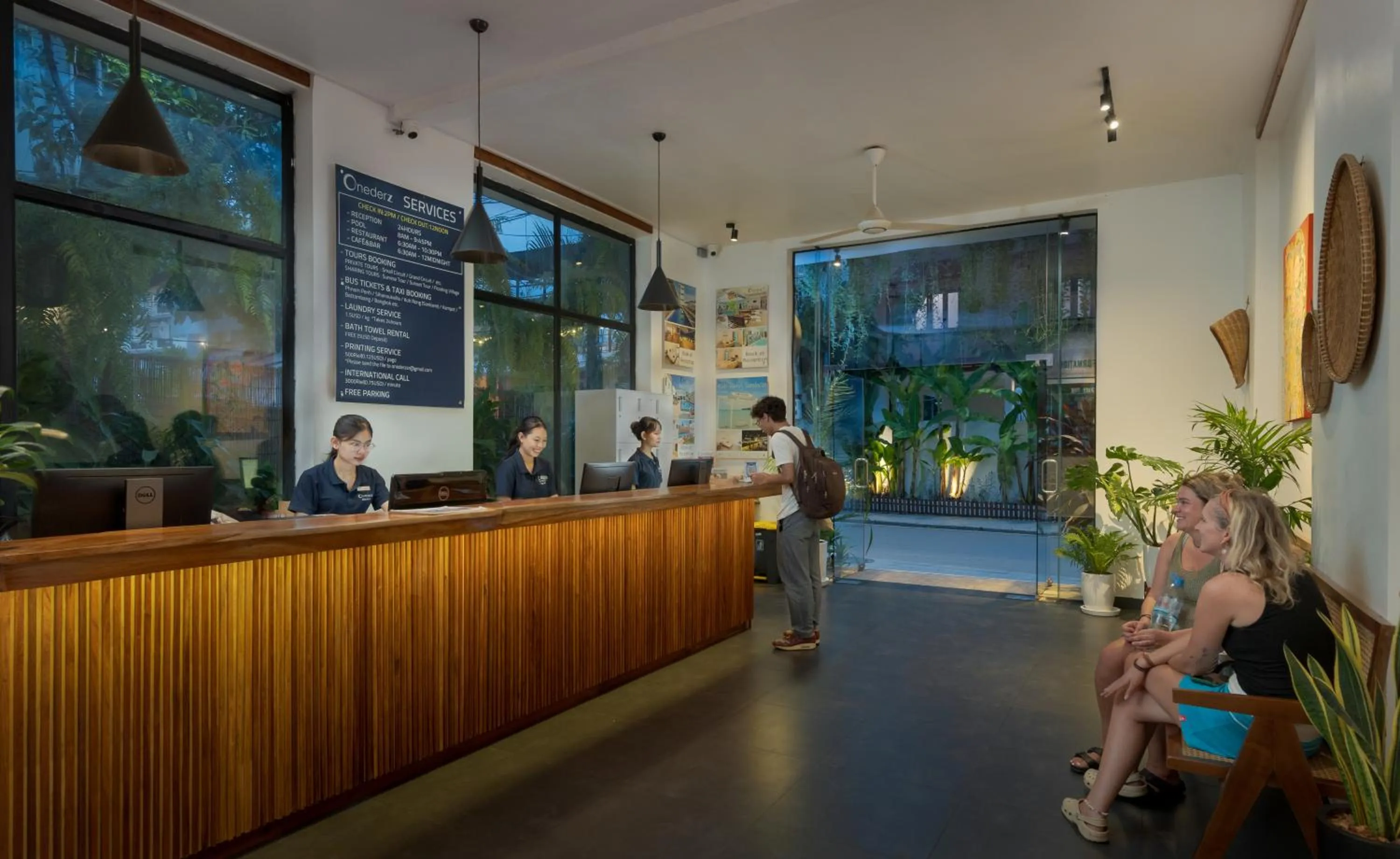 Staff in Onederz Siem Reap