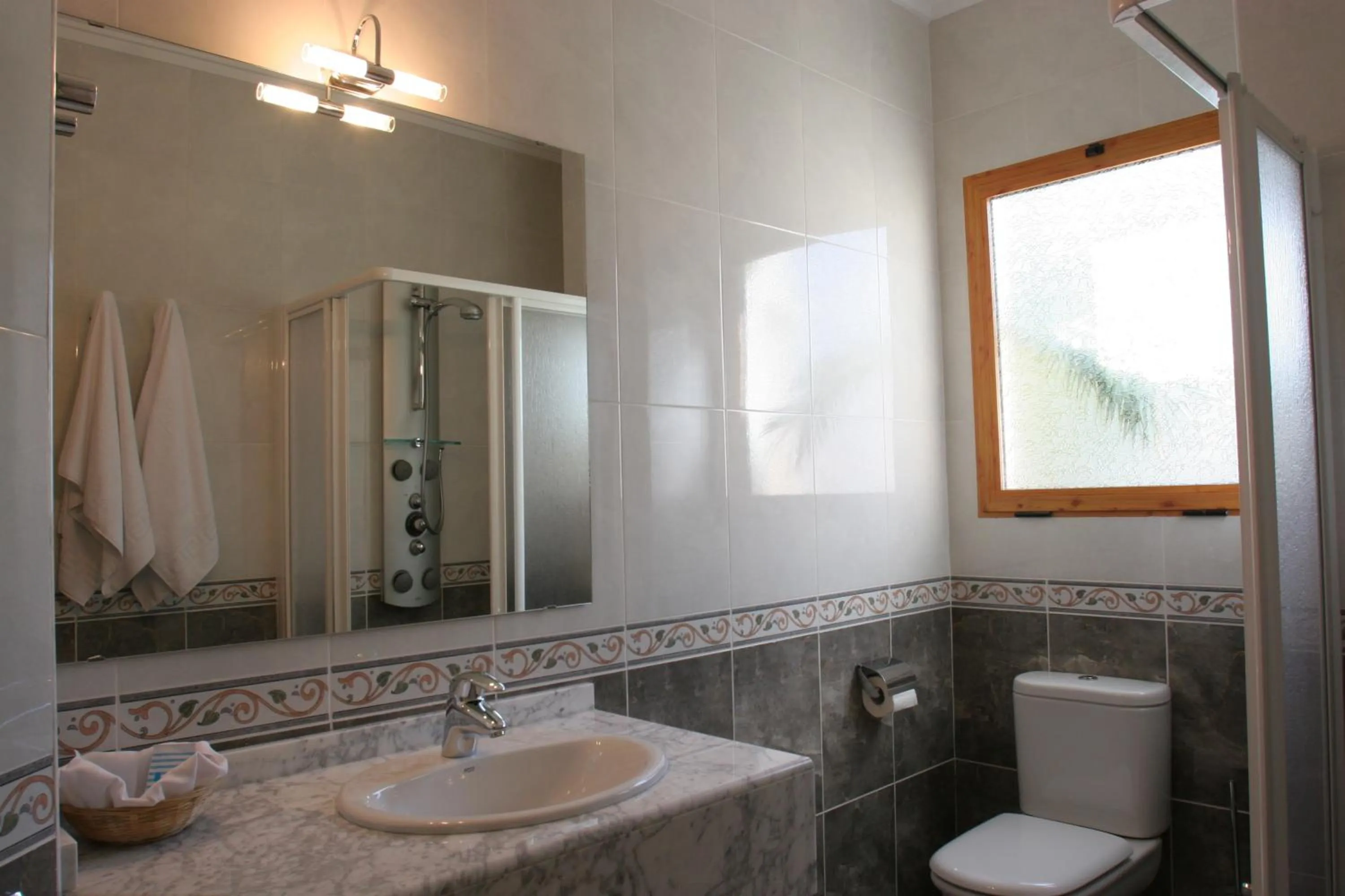 Bathroom in Hotel Restaurante Casa Julia