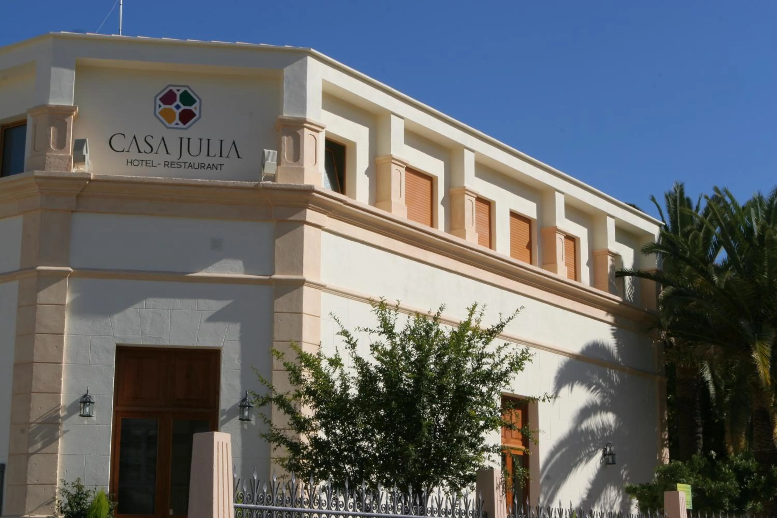 Property building in Hotel Restaurante Casa Julia