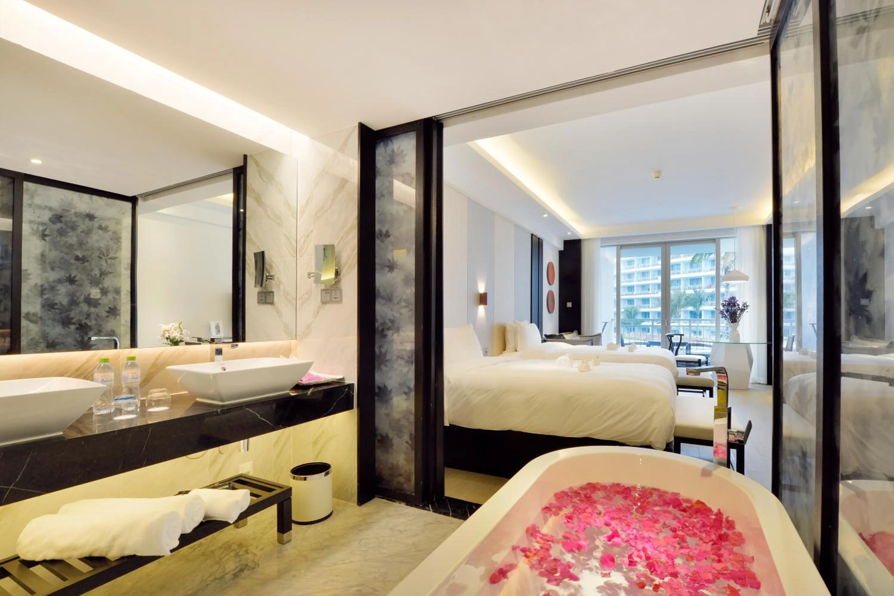 Bed in Palace Resort Yalong Bay Sanya