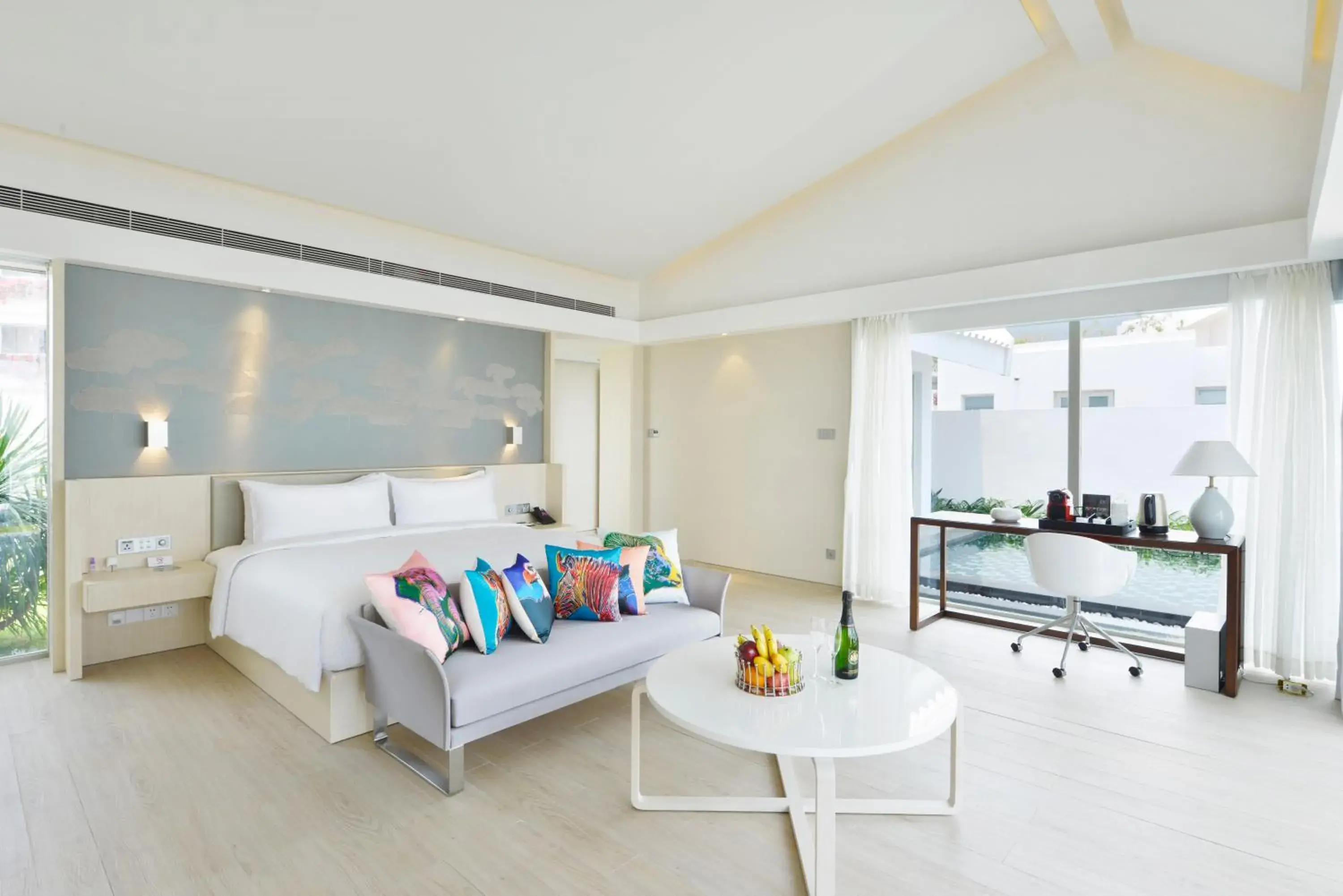 Bed in Palace Resort Yalong Bay Sanya Bed in Palace Resort Yalong Bay Sanya