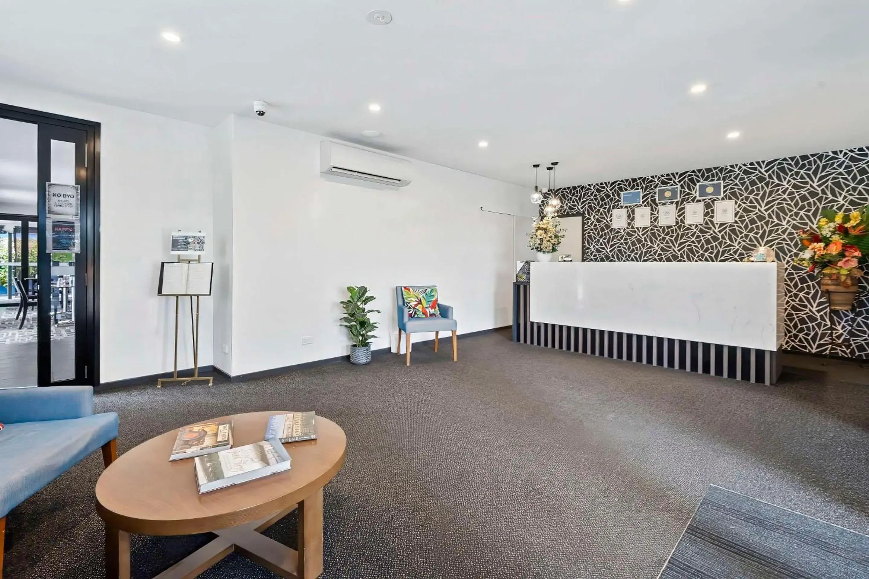 Lobby or reception in Quality Resort Parkhurst Lobby or reception in Quality Resort Parkhurst