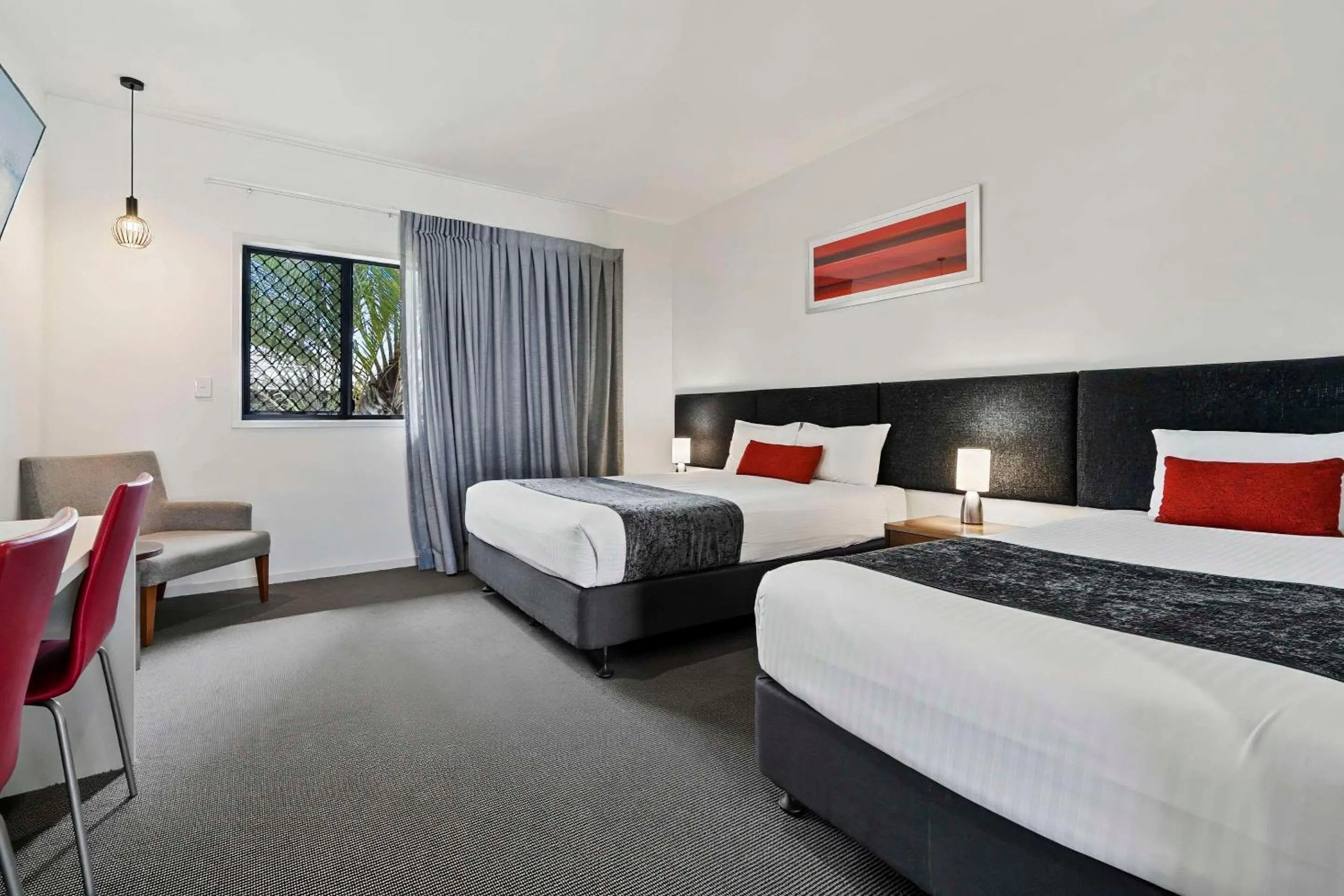 Bedroom, Bed in Quality Resort Parkhurst