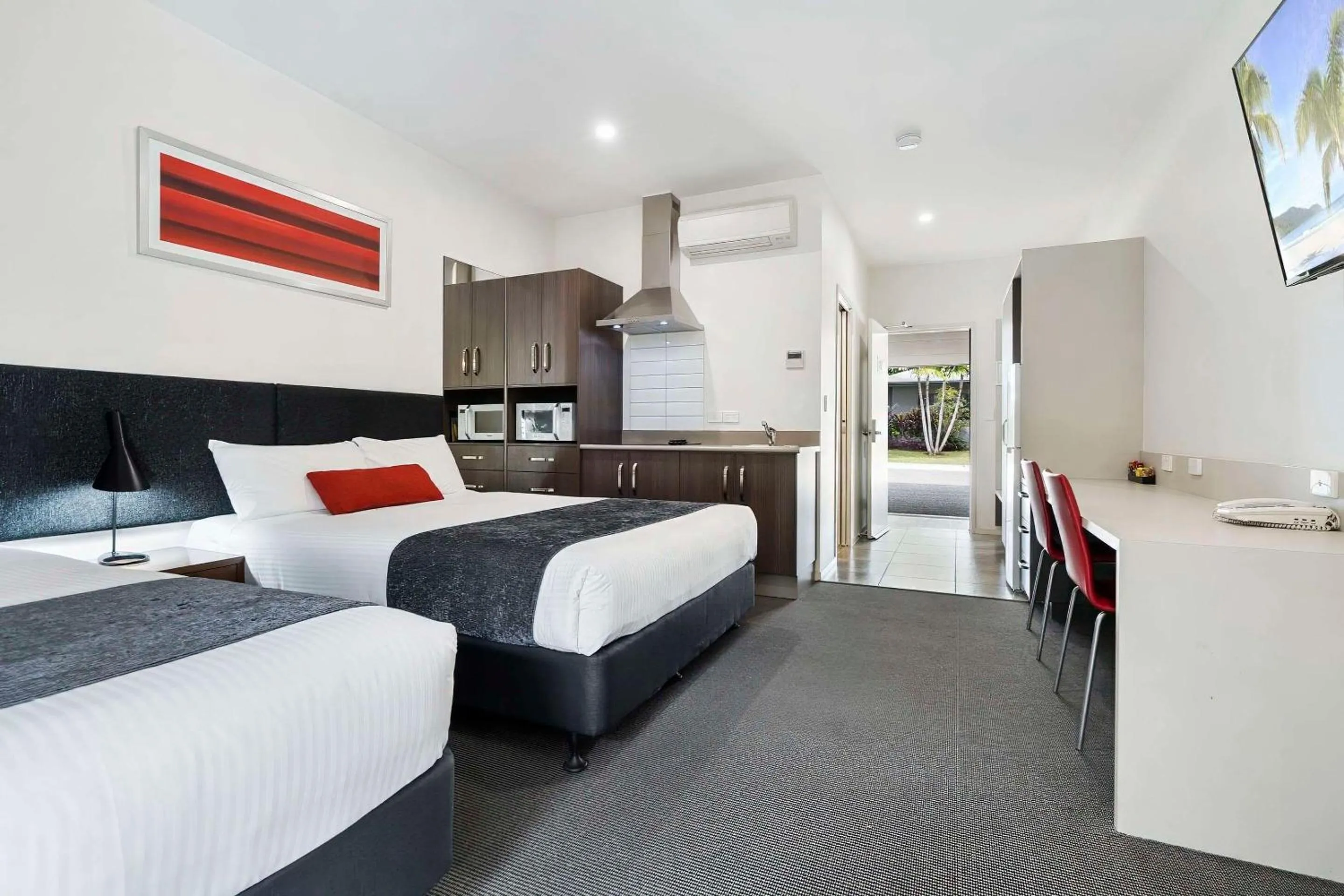 Bedroom, Bed in Quality Resort Parkhurst